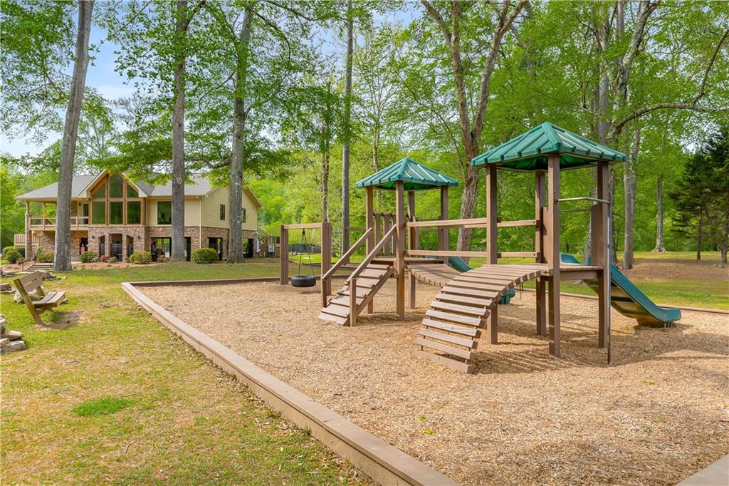 700 Cedar Knoll Drive