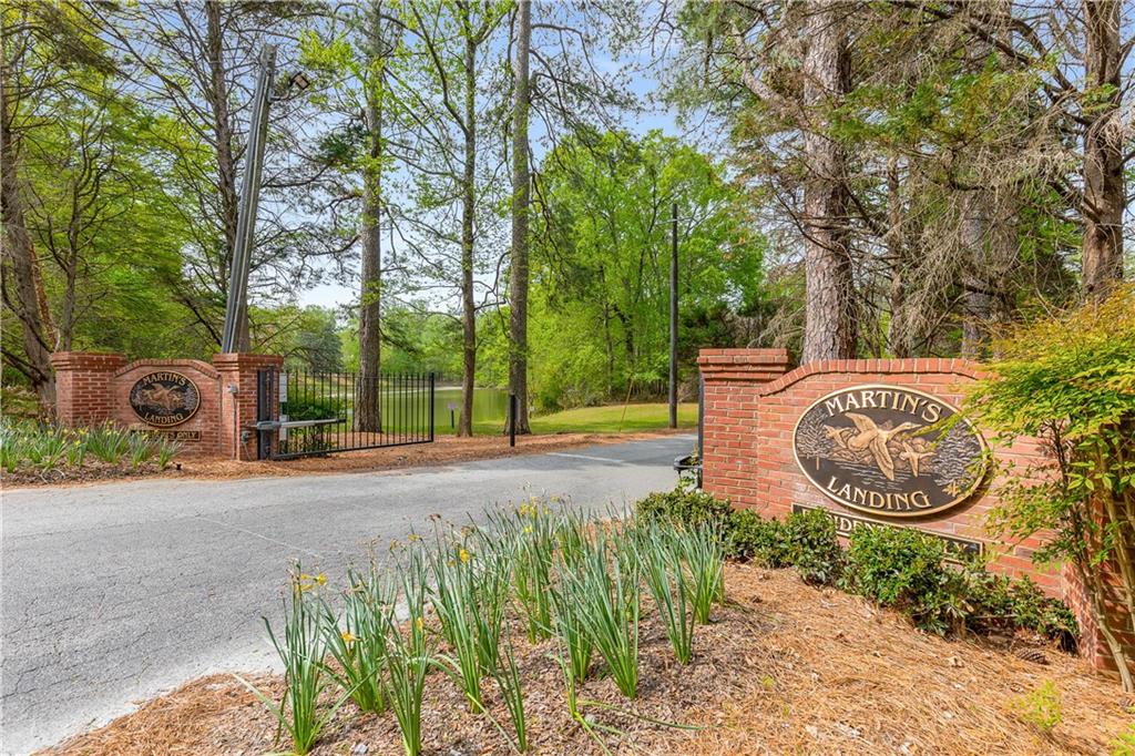 700 Cedar Knoll Drive