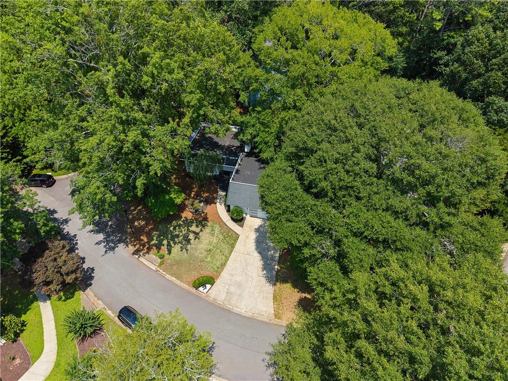 700 Cedar Knoll Drive