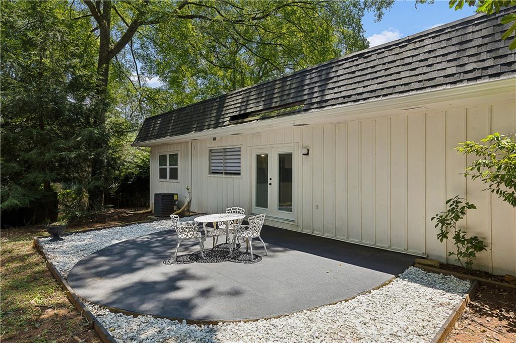 700 Cedar Knoll Drive