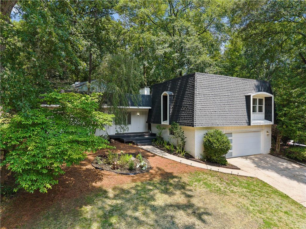 700 Cedar Knoll Drive
