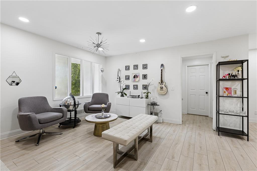 700 Cedar Knoll Drive