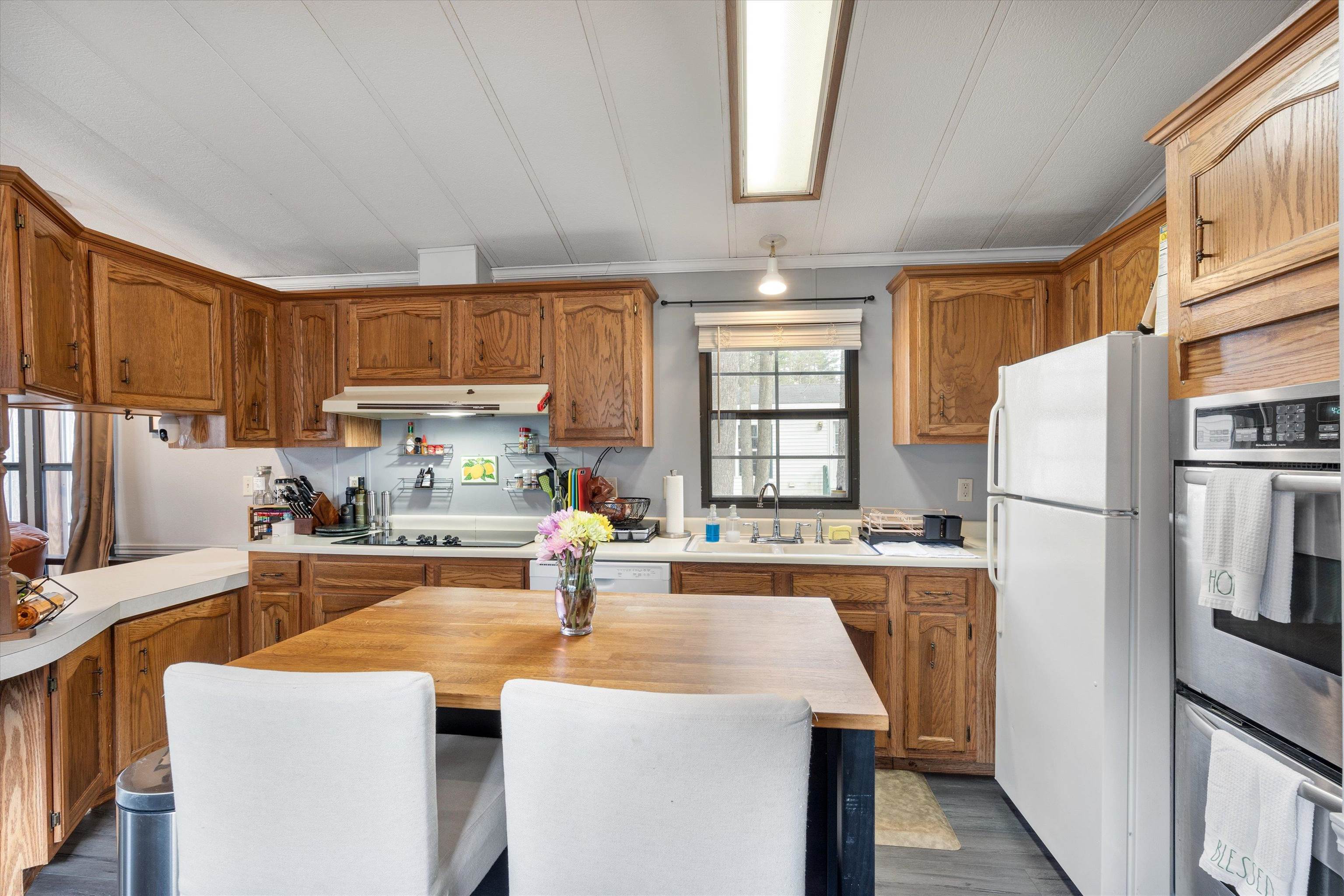 124 Colonial Village