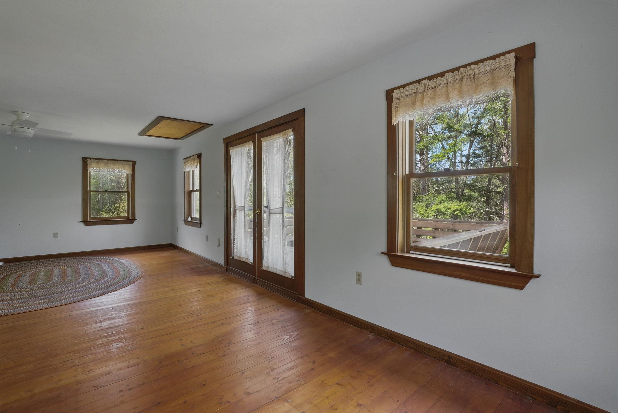59 Horace Greeley Road Unit: 10-56-04