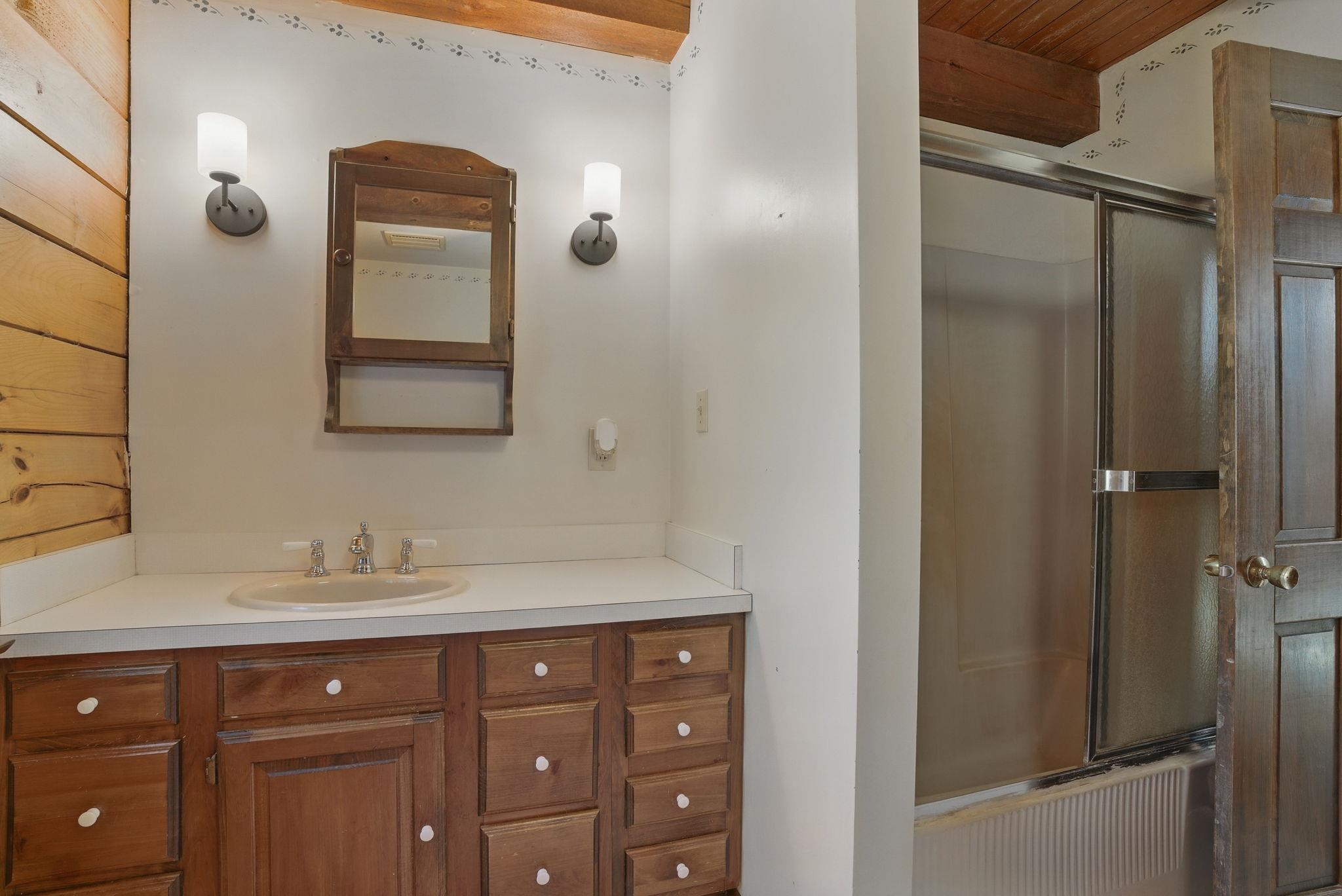 59 Horace Greeley Road Unit: 10-56-04