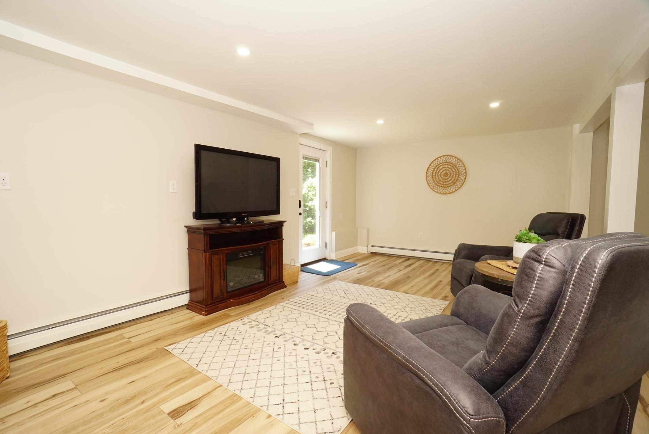 16 Bartley Hill Road