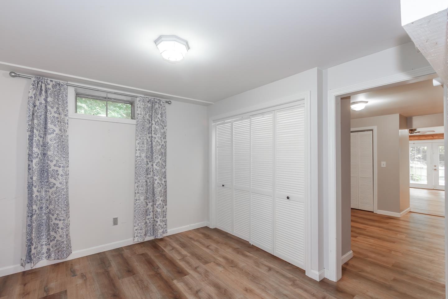 29 Lounsbury Lane
