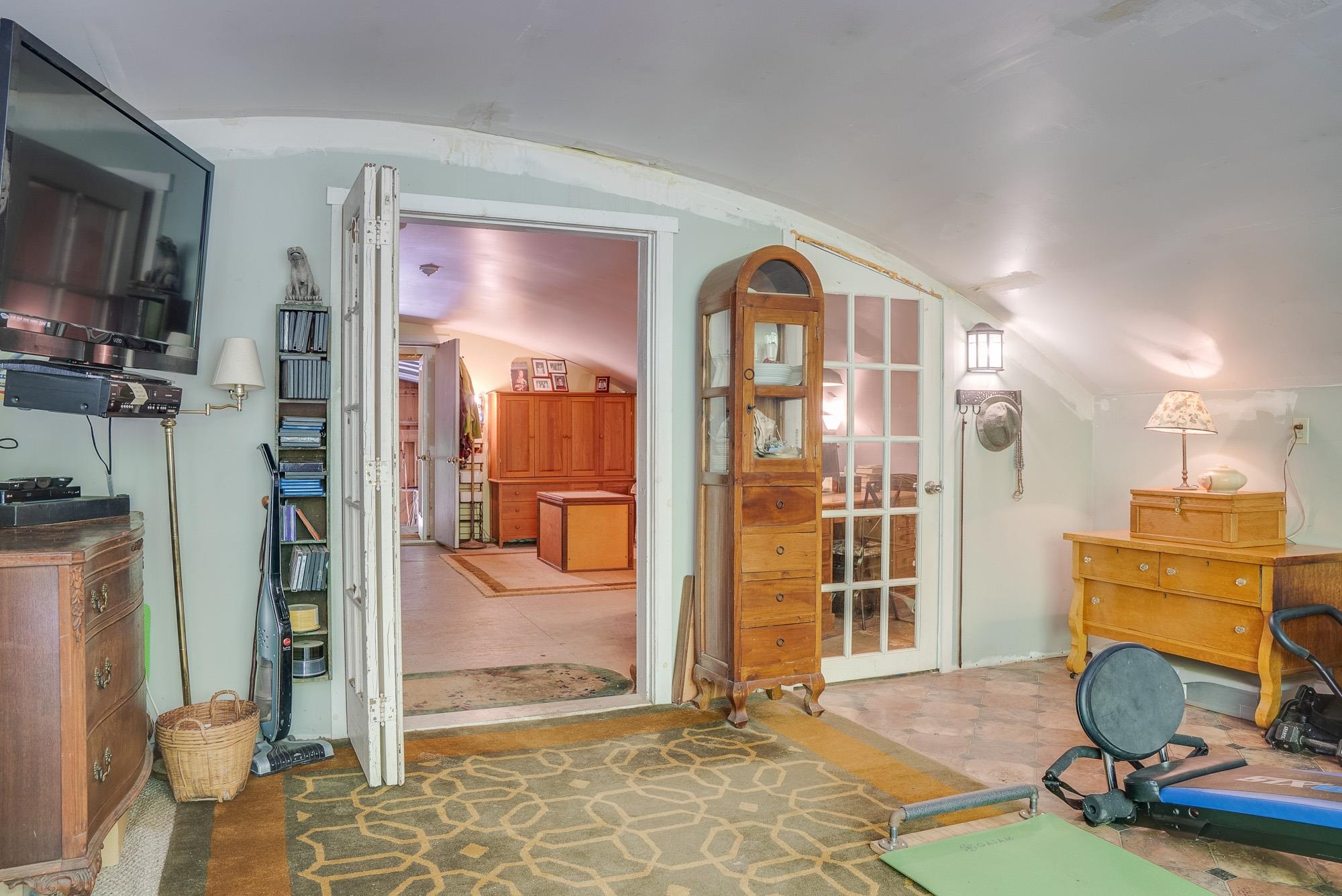 79 Summit Drive