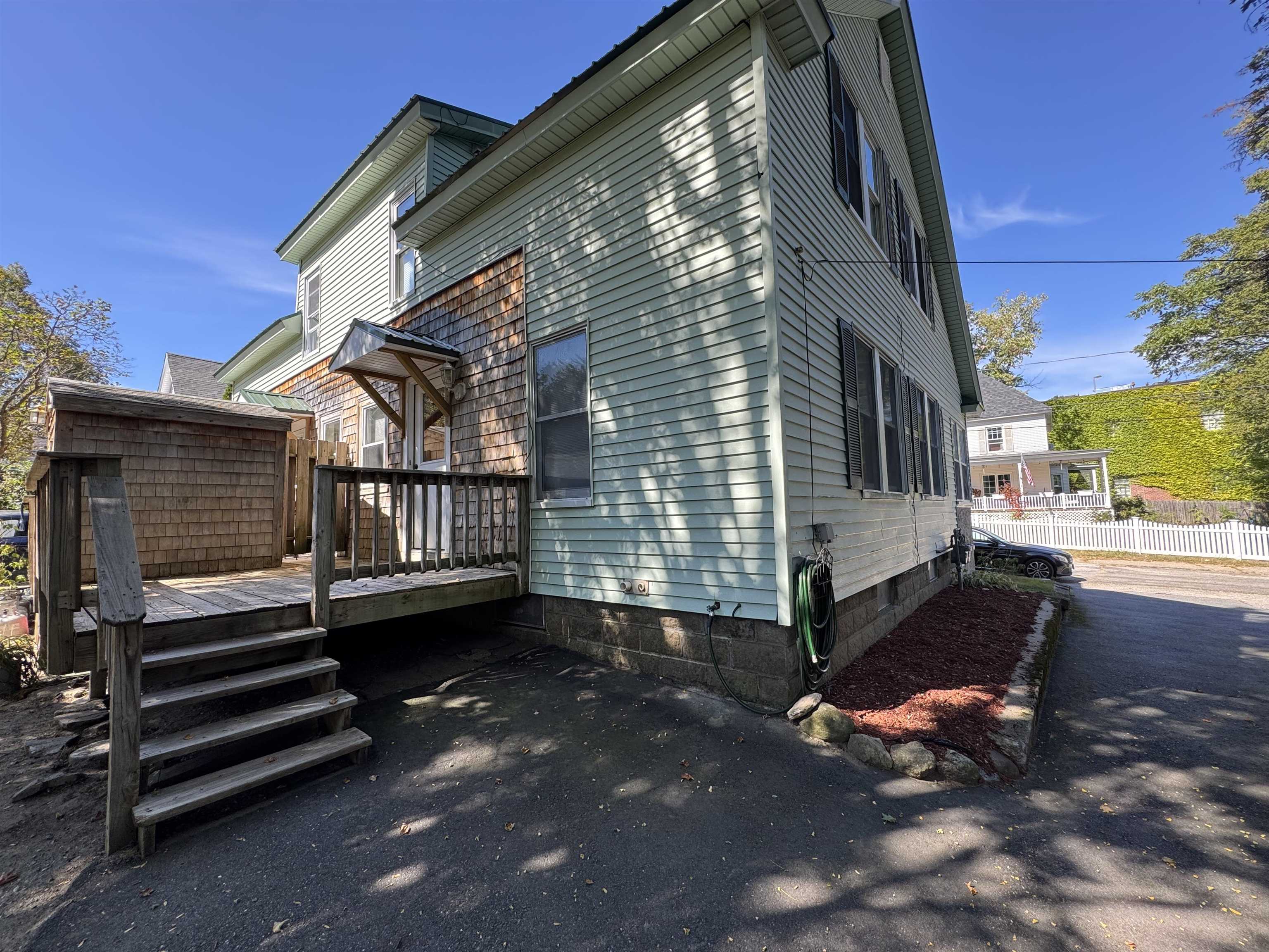 18 Mitchell Place