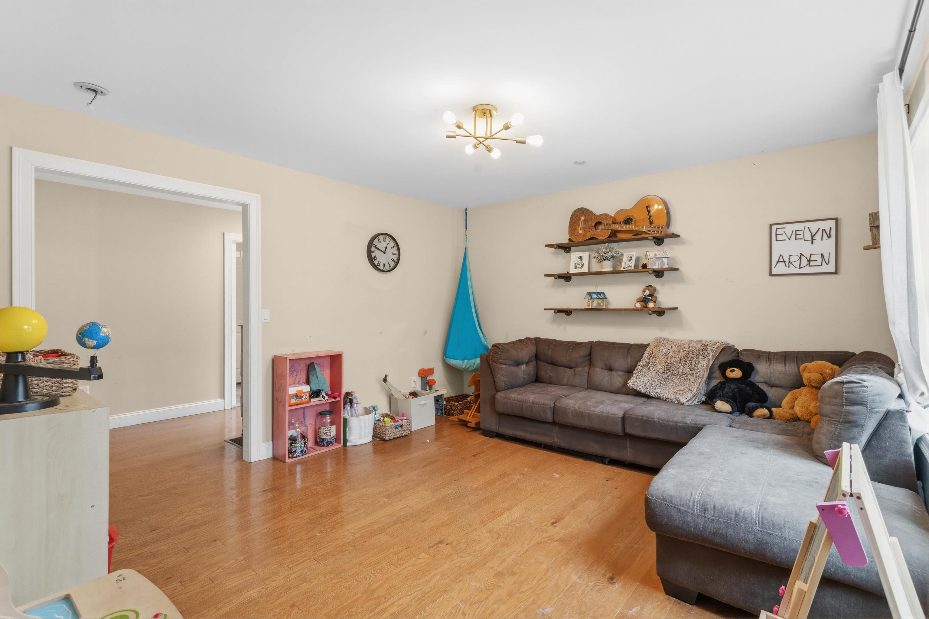 28 Dougherty Lane