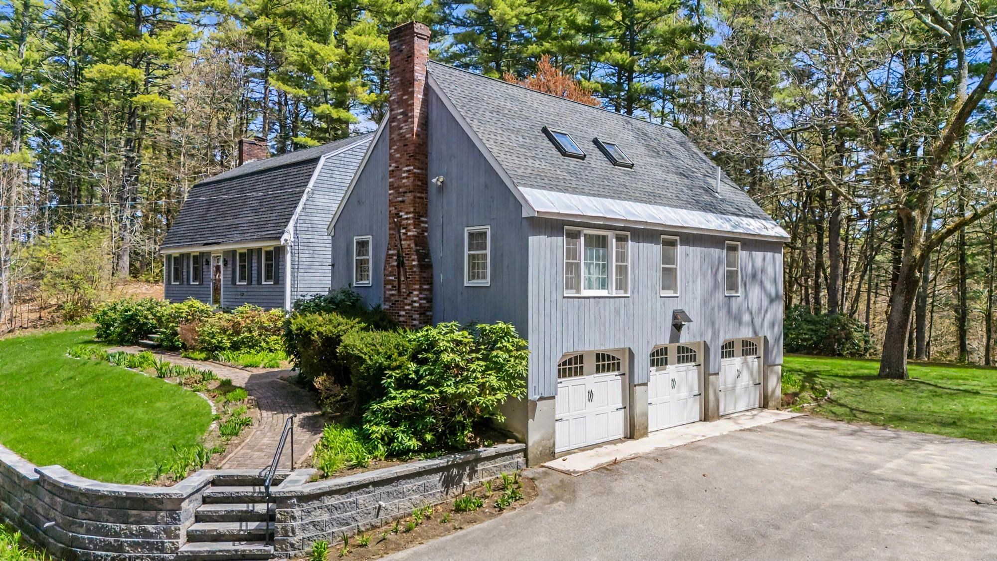 10 Fox Den Road