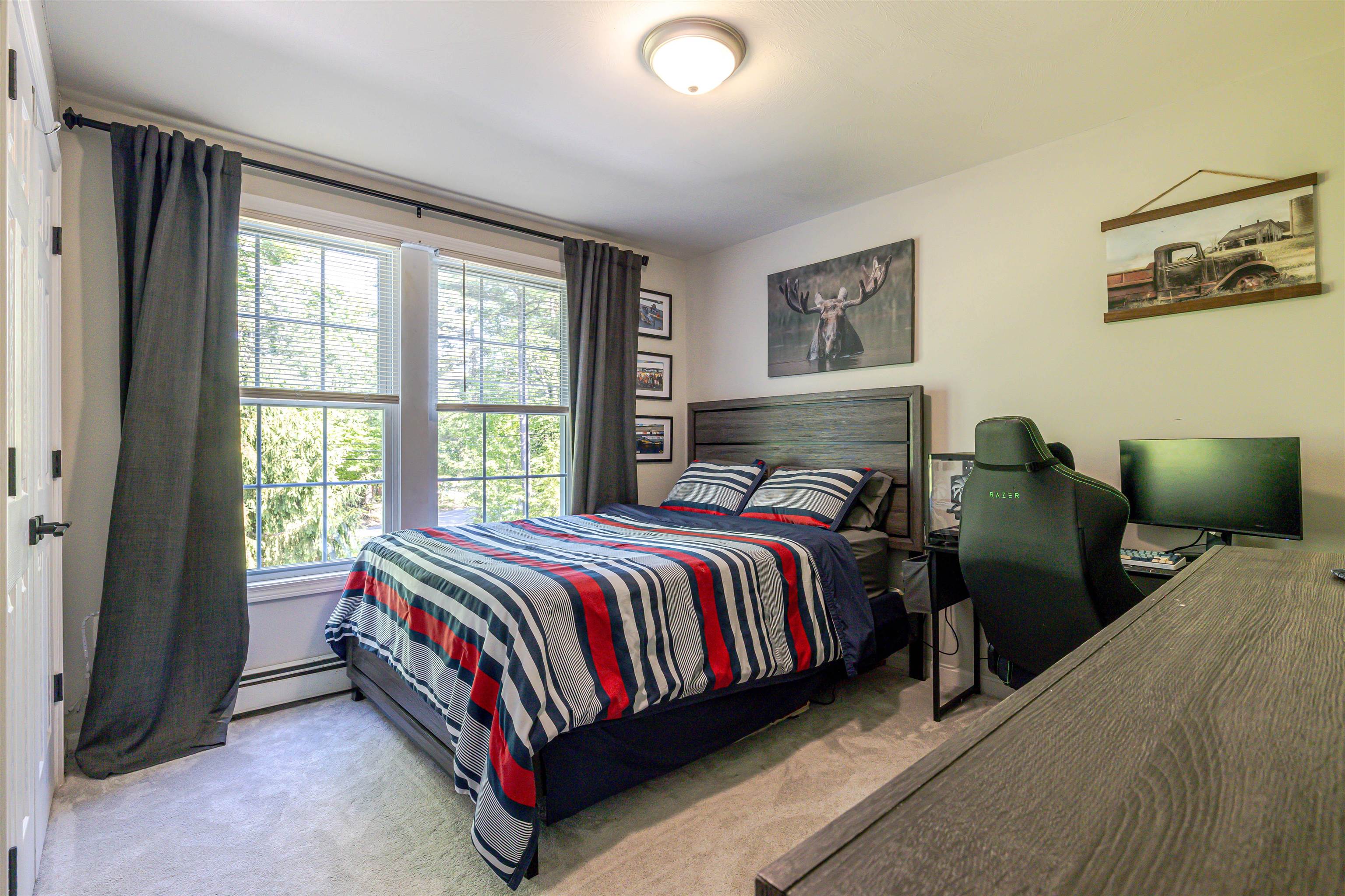 877 River Road