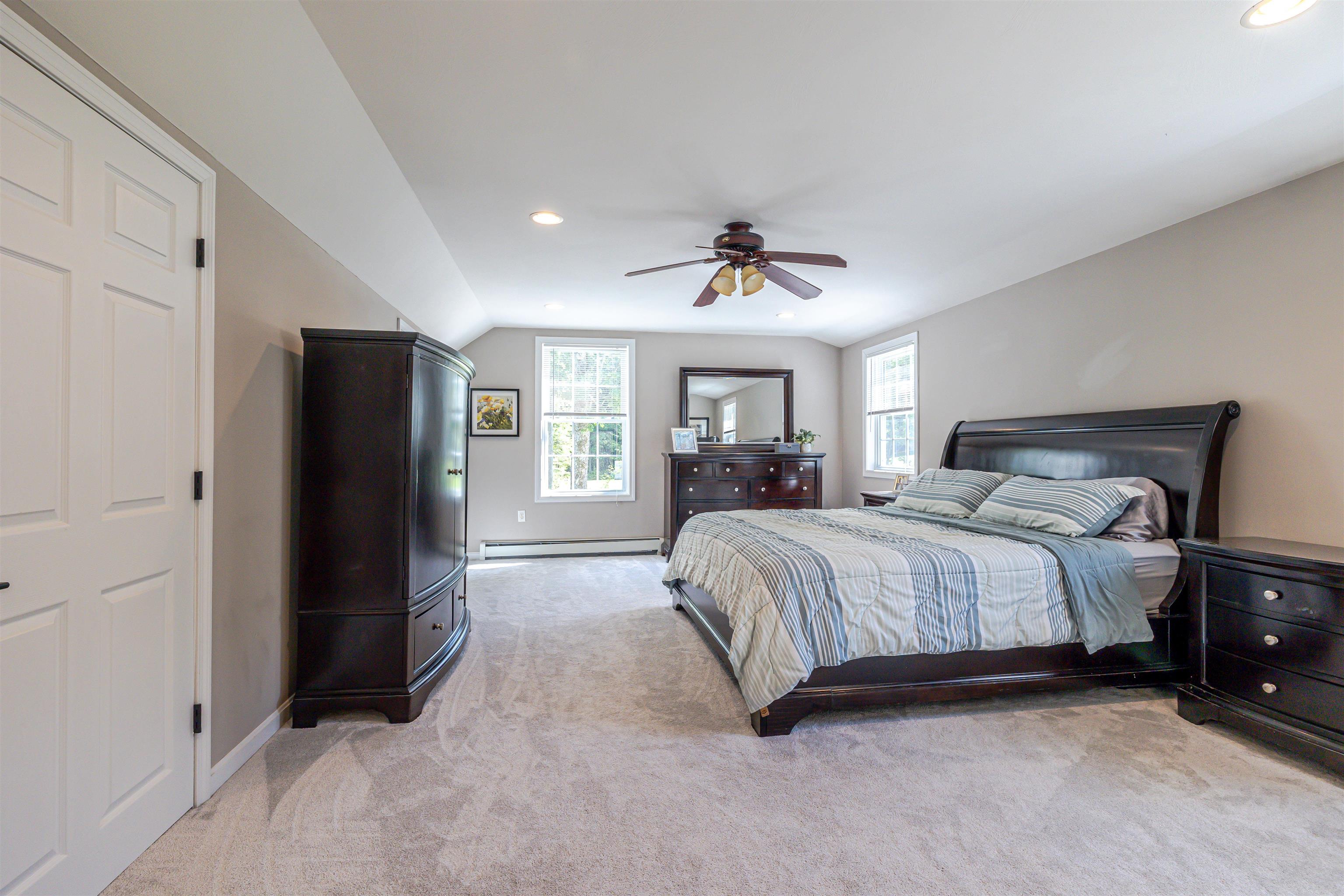 877 River Road