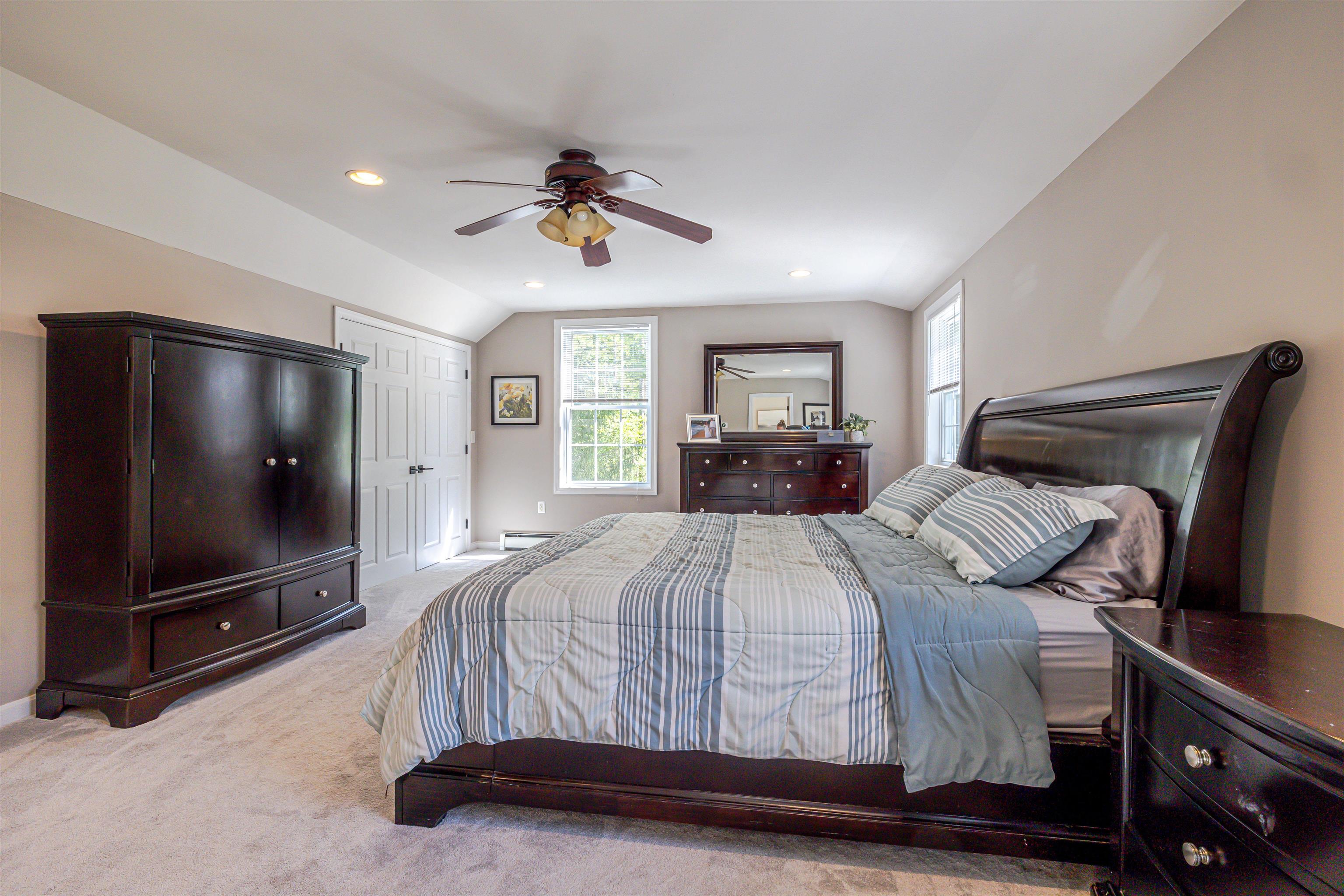 877 River Road