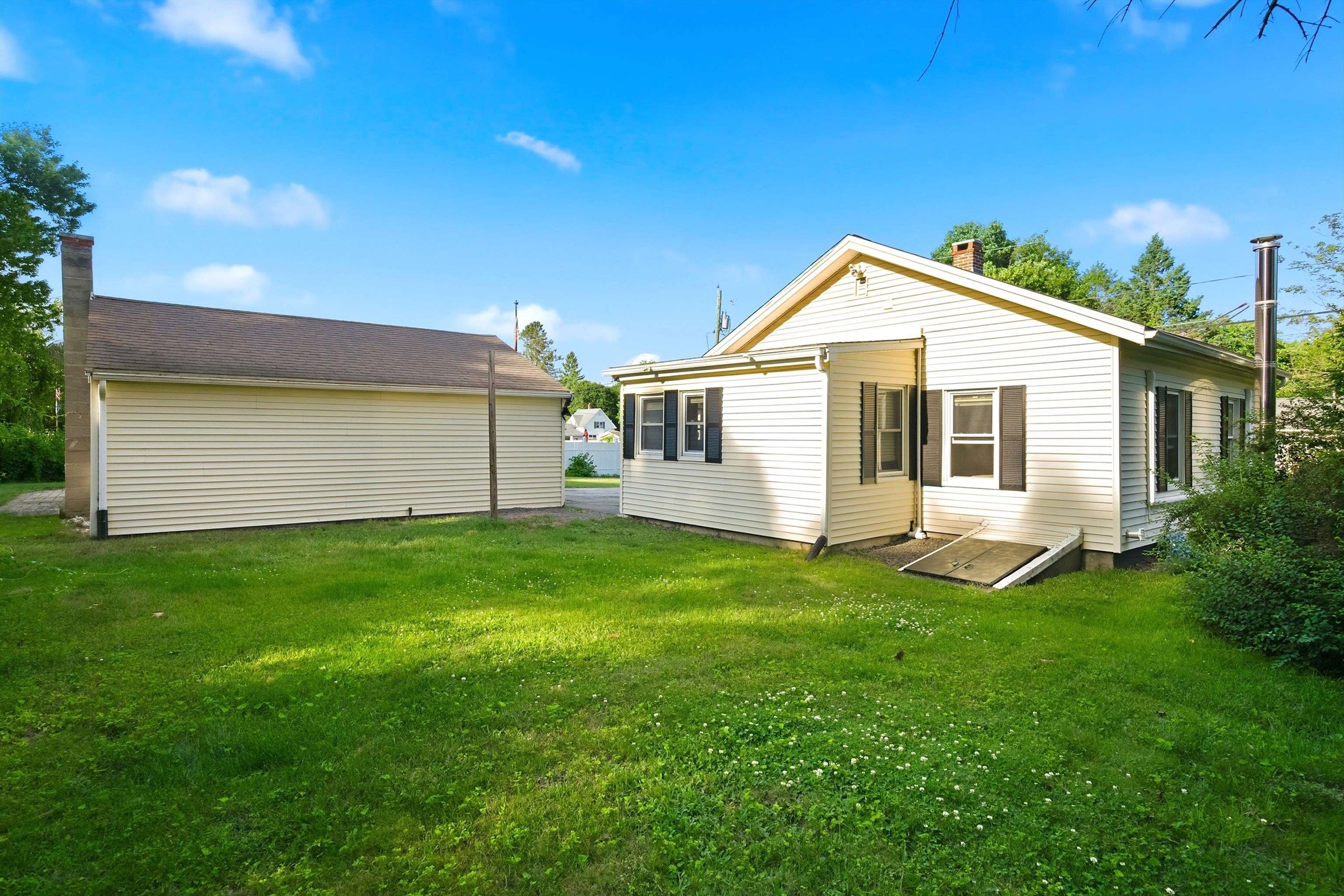 31 Hillside Avenue