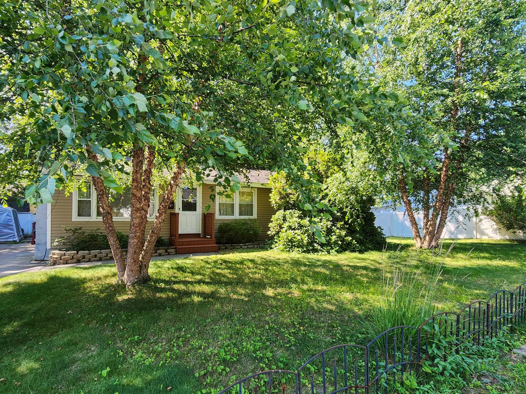 37 Damon Avenue