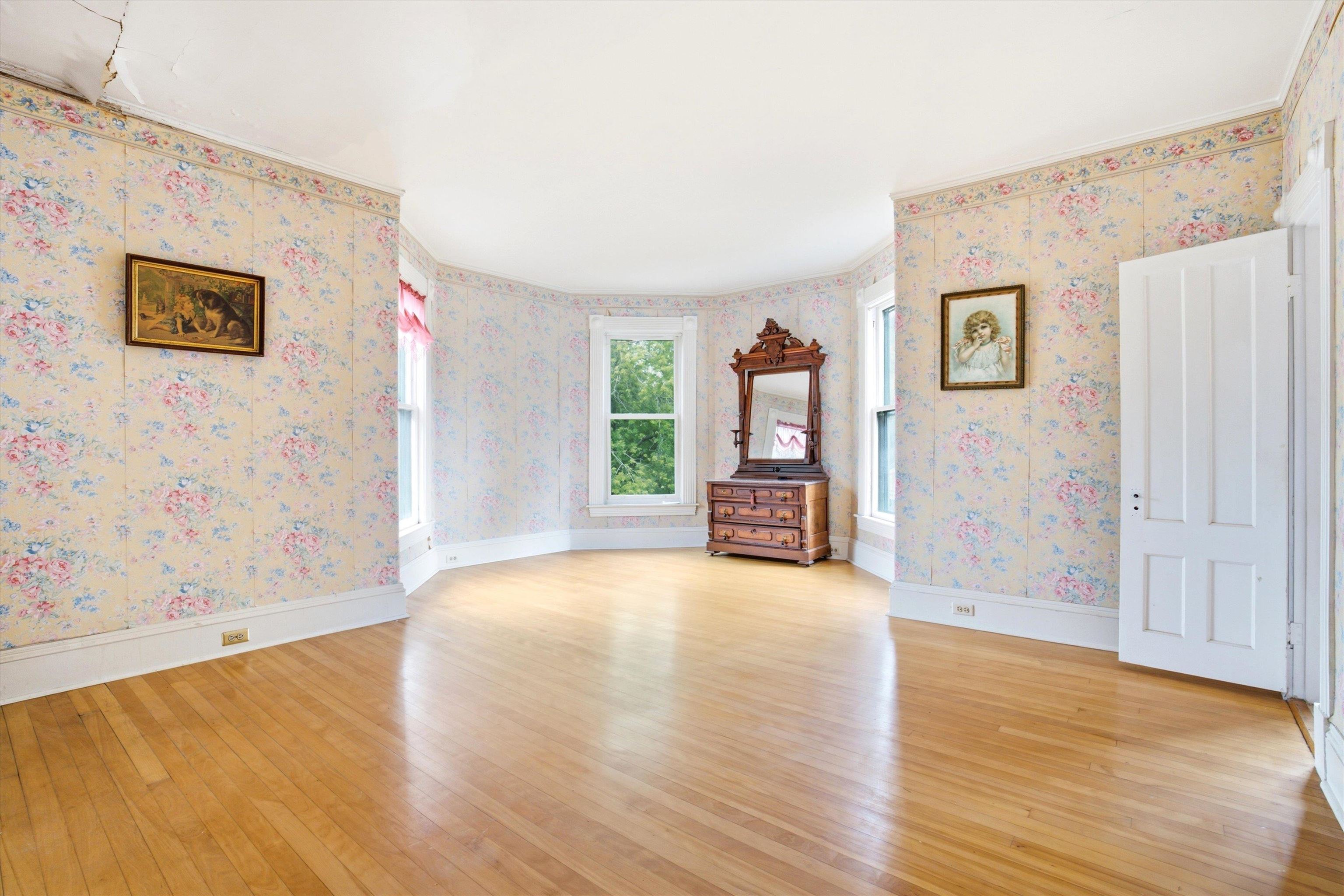 2108 Elm Street