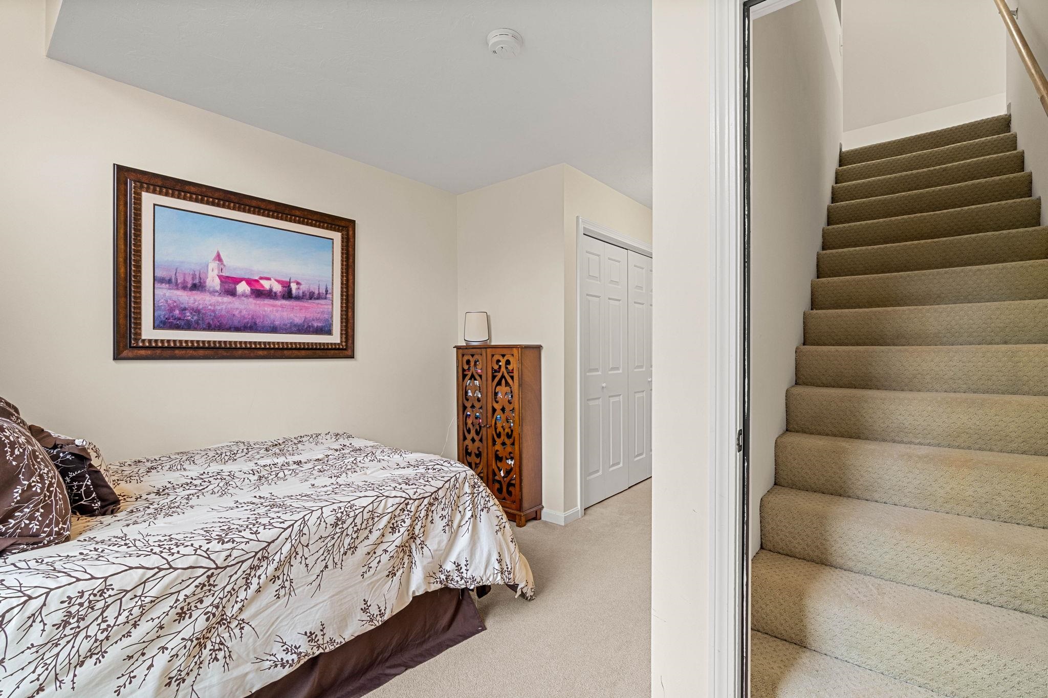 32 Hobart Hill Road