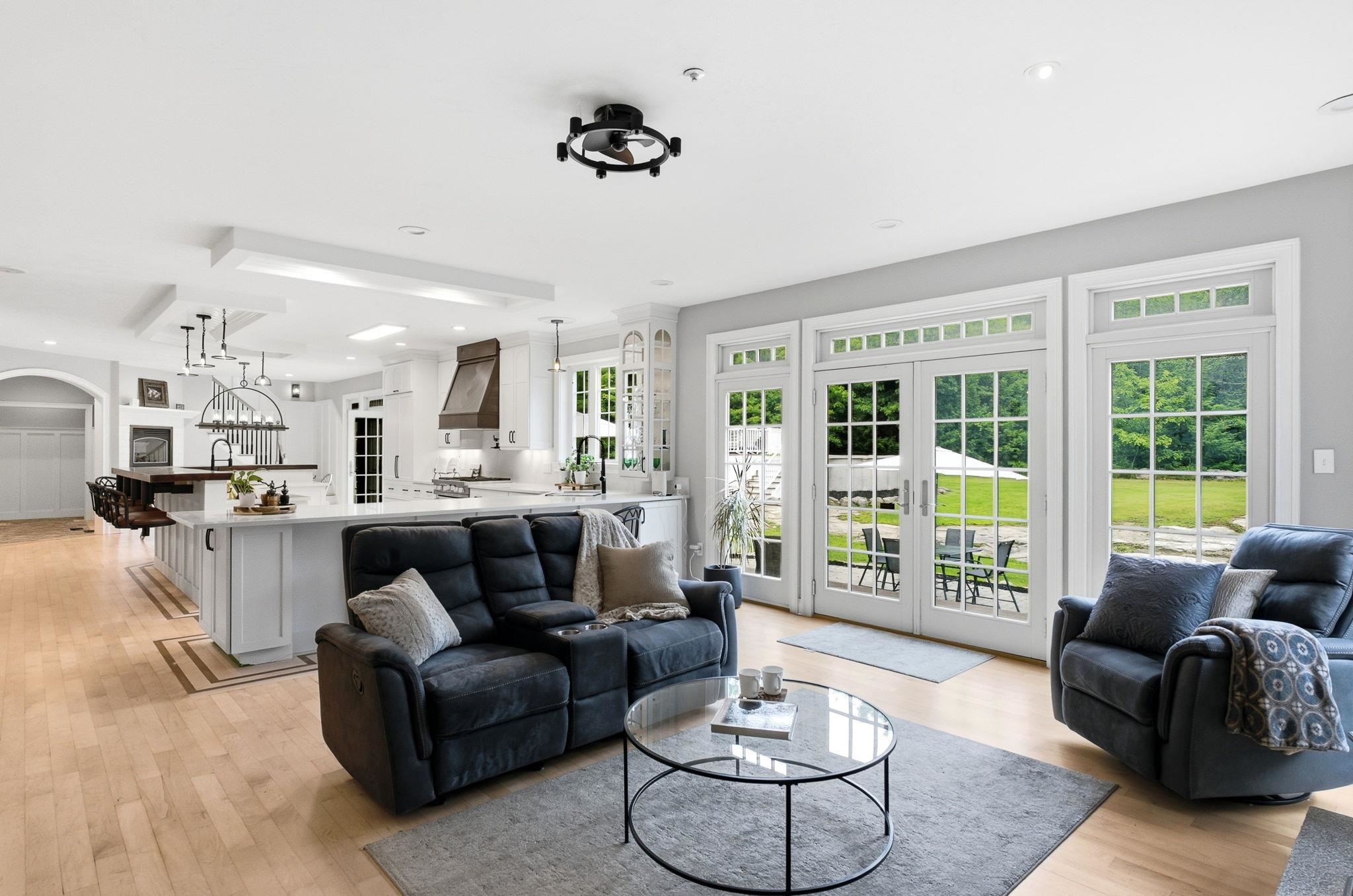 9 Storybrook Lane