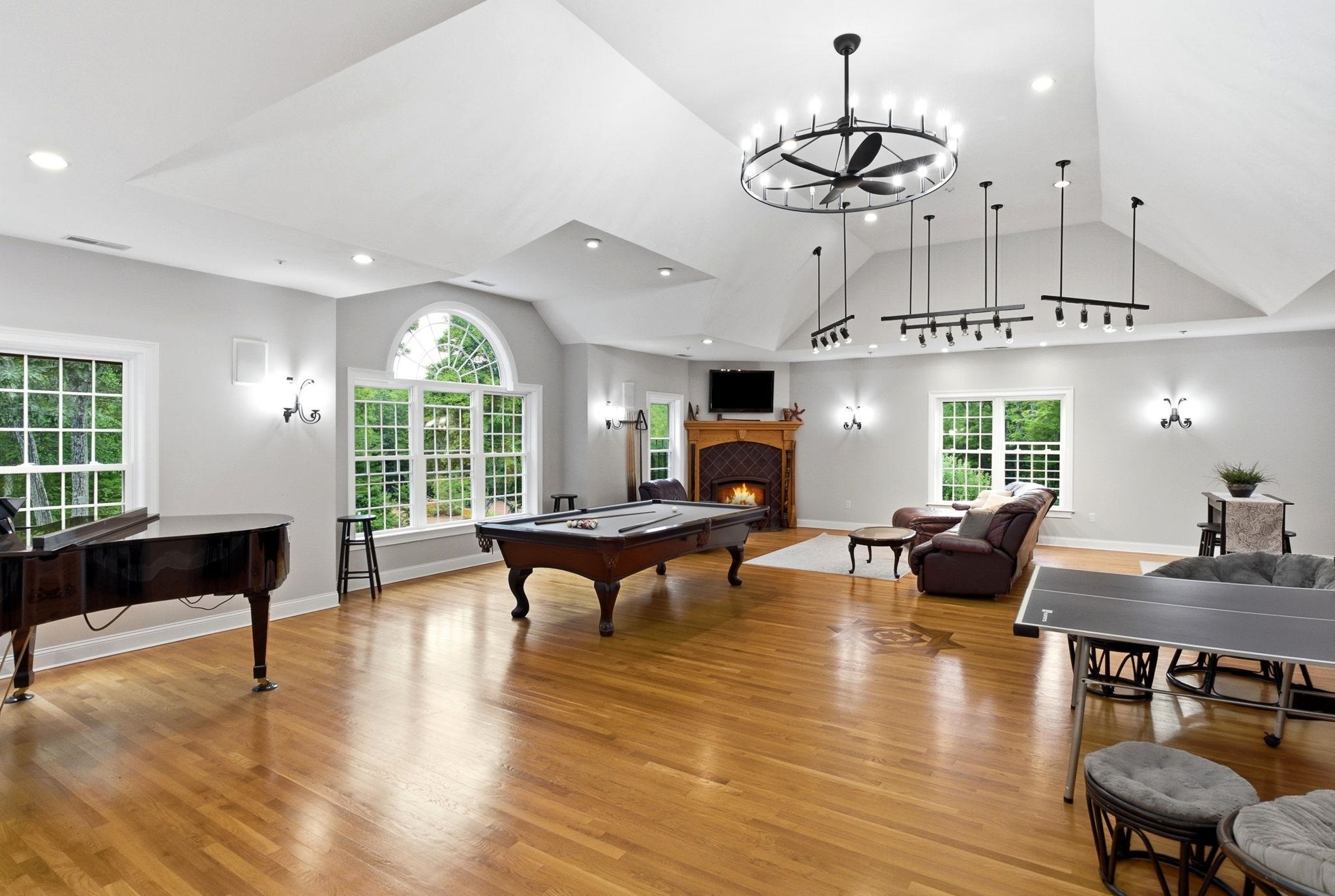 9 Storybrook Lane