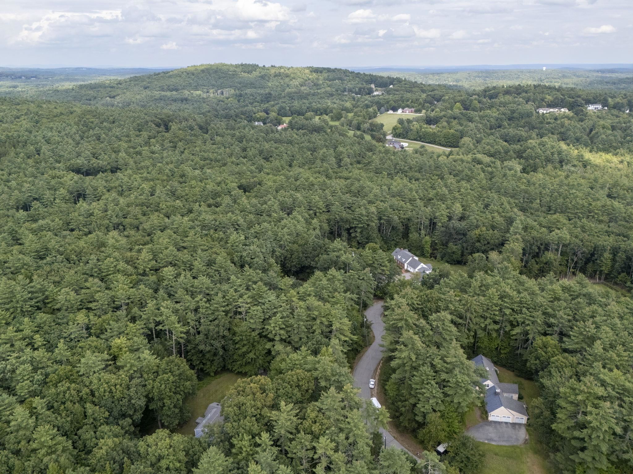 14 Fieldstone Drive