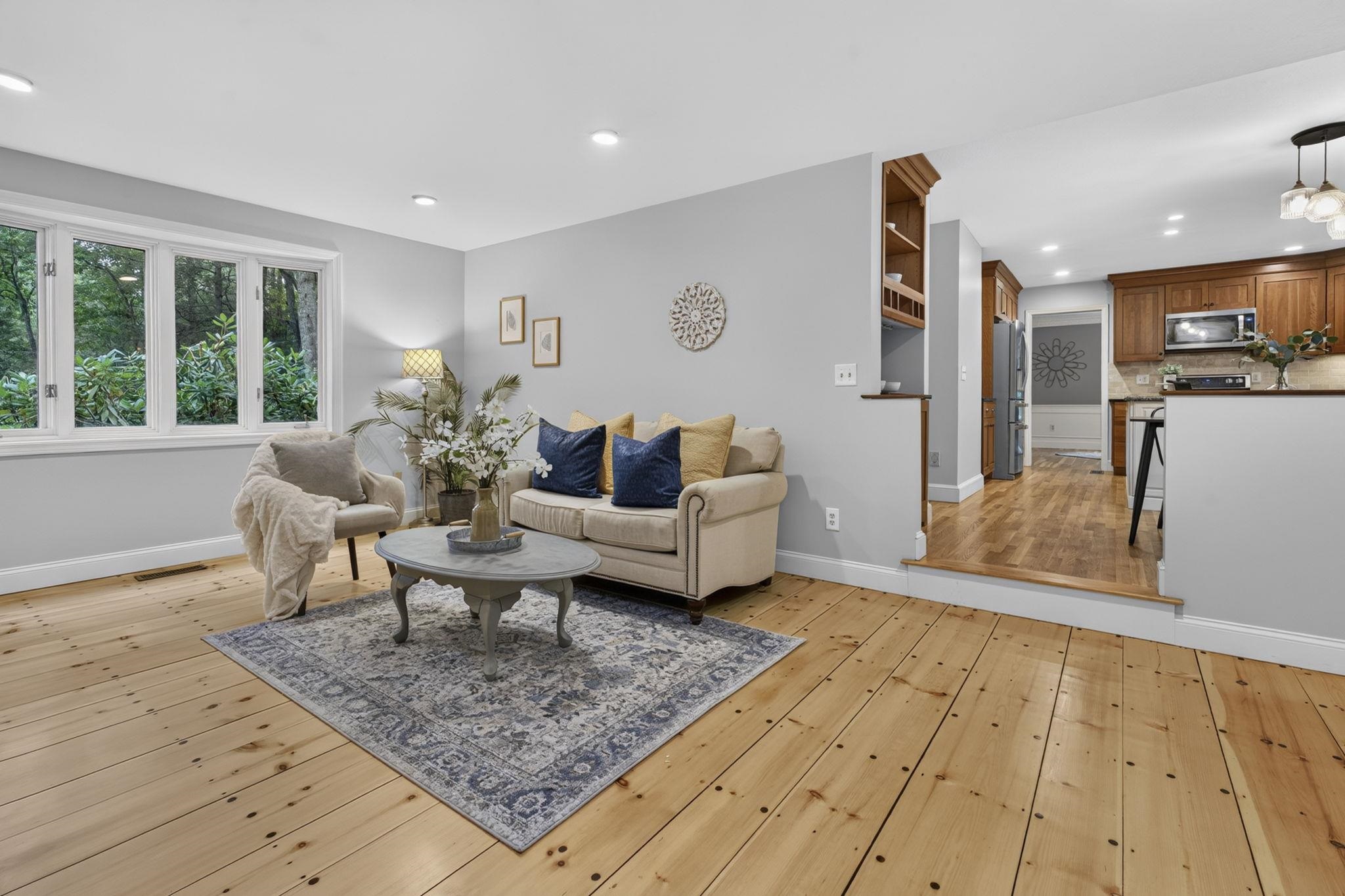 14 Fieldstone Drive