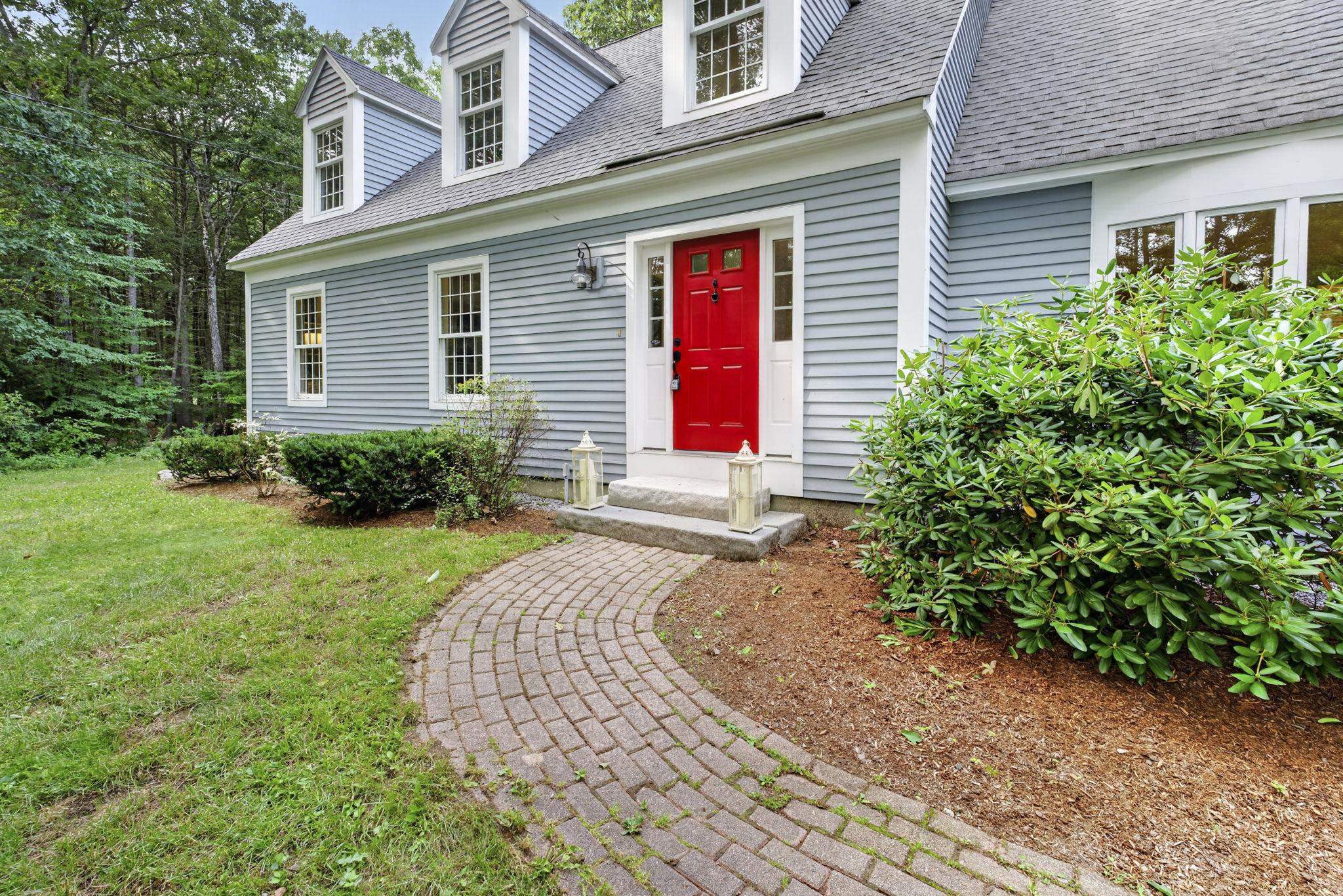 14 Fieldstone Drive