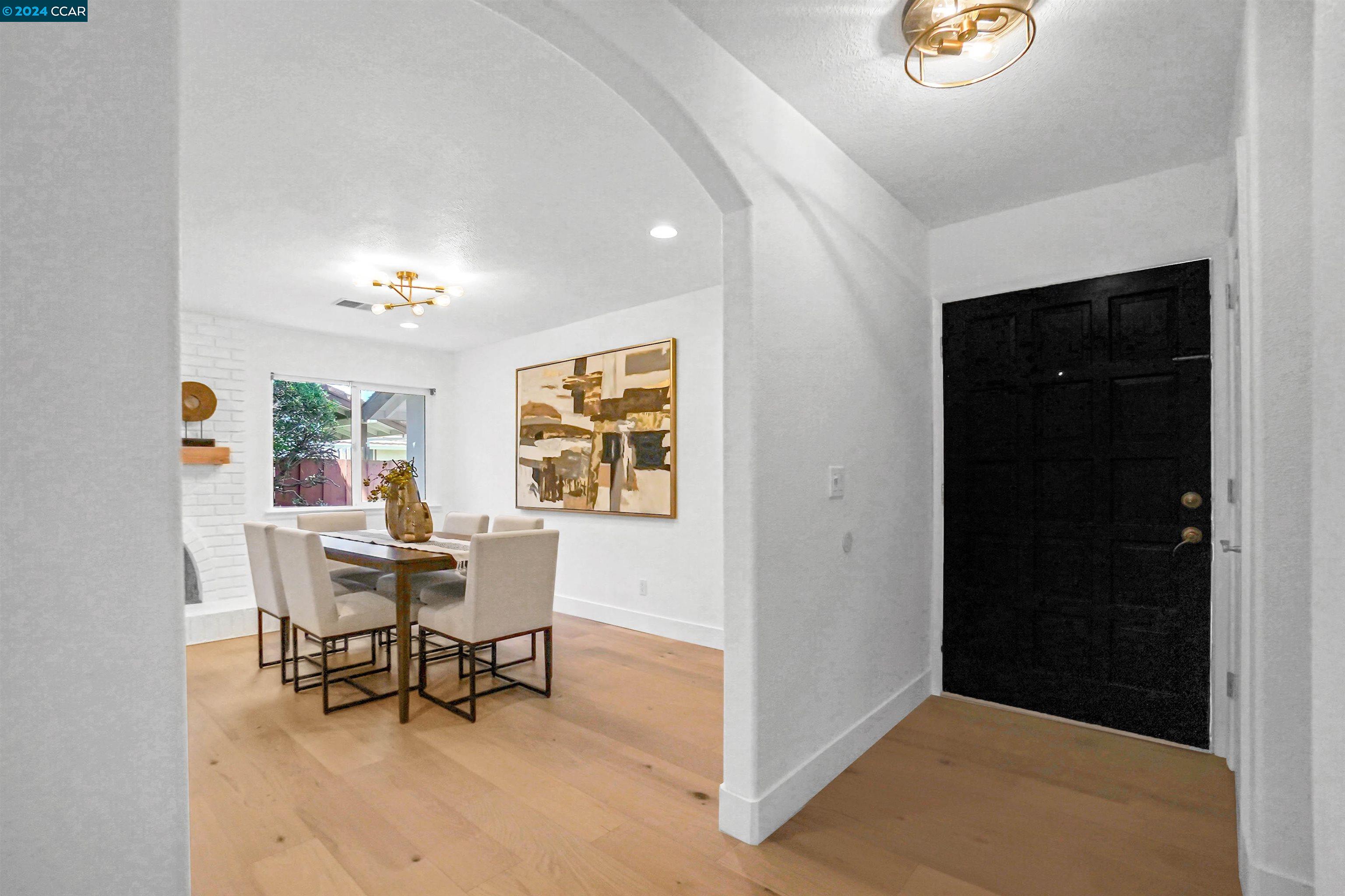 198 Dayton Ct