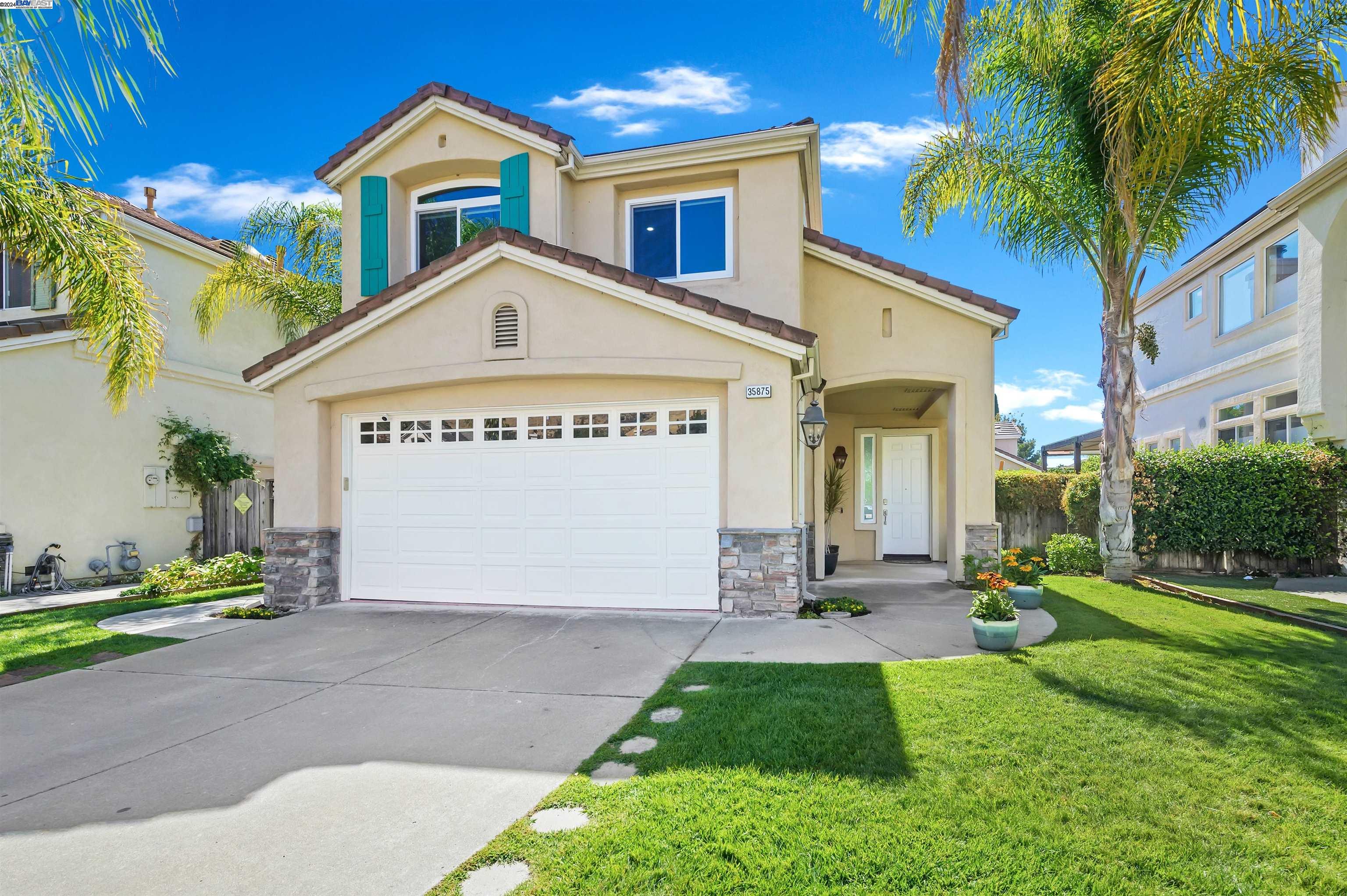 35875 Vivian Pl