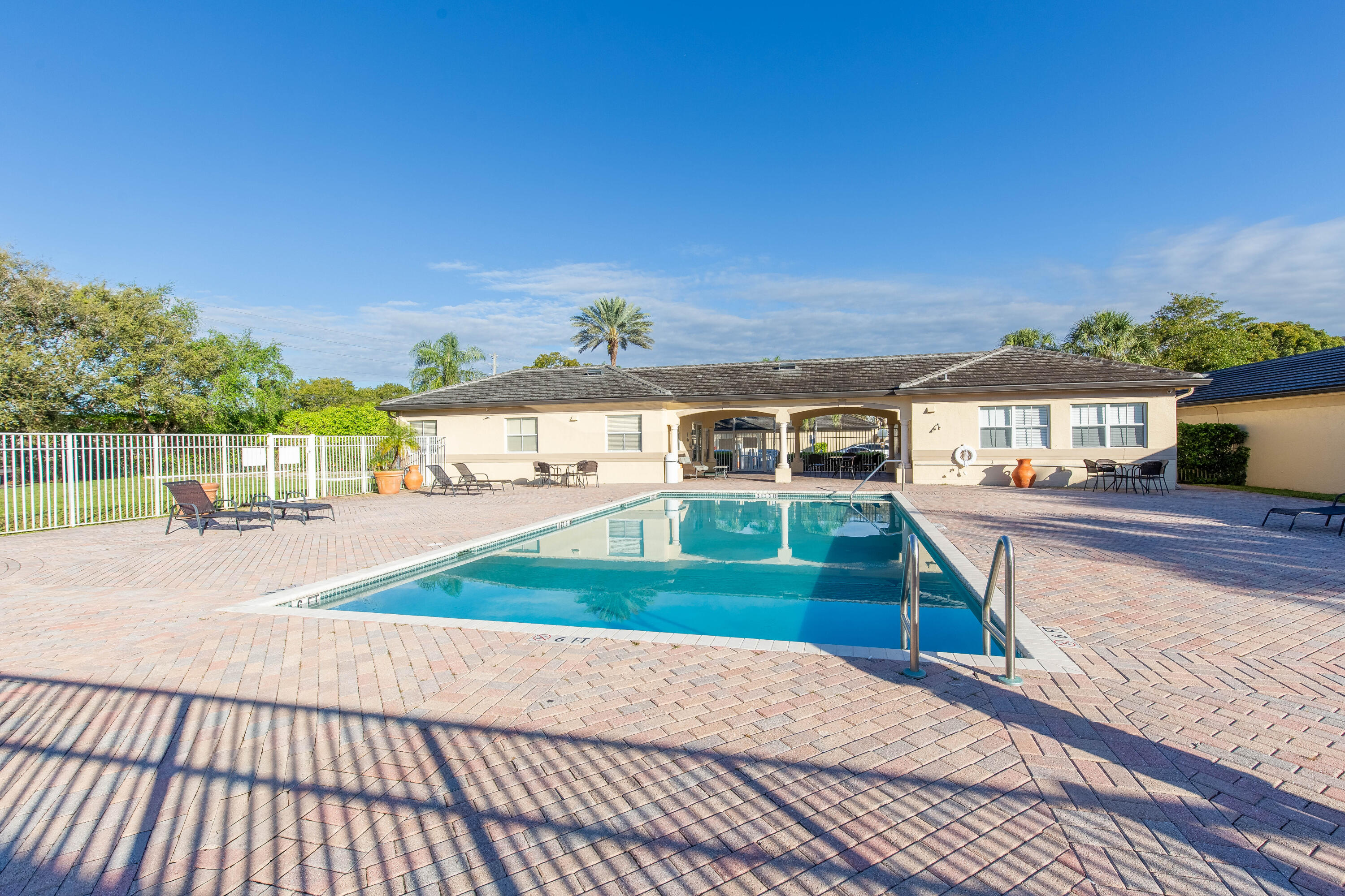 2100 Greenview Shores Boulevard 505