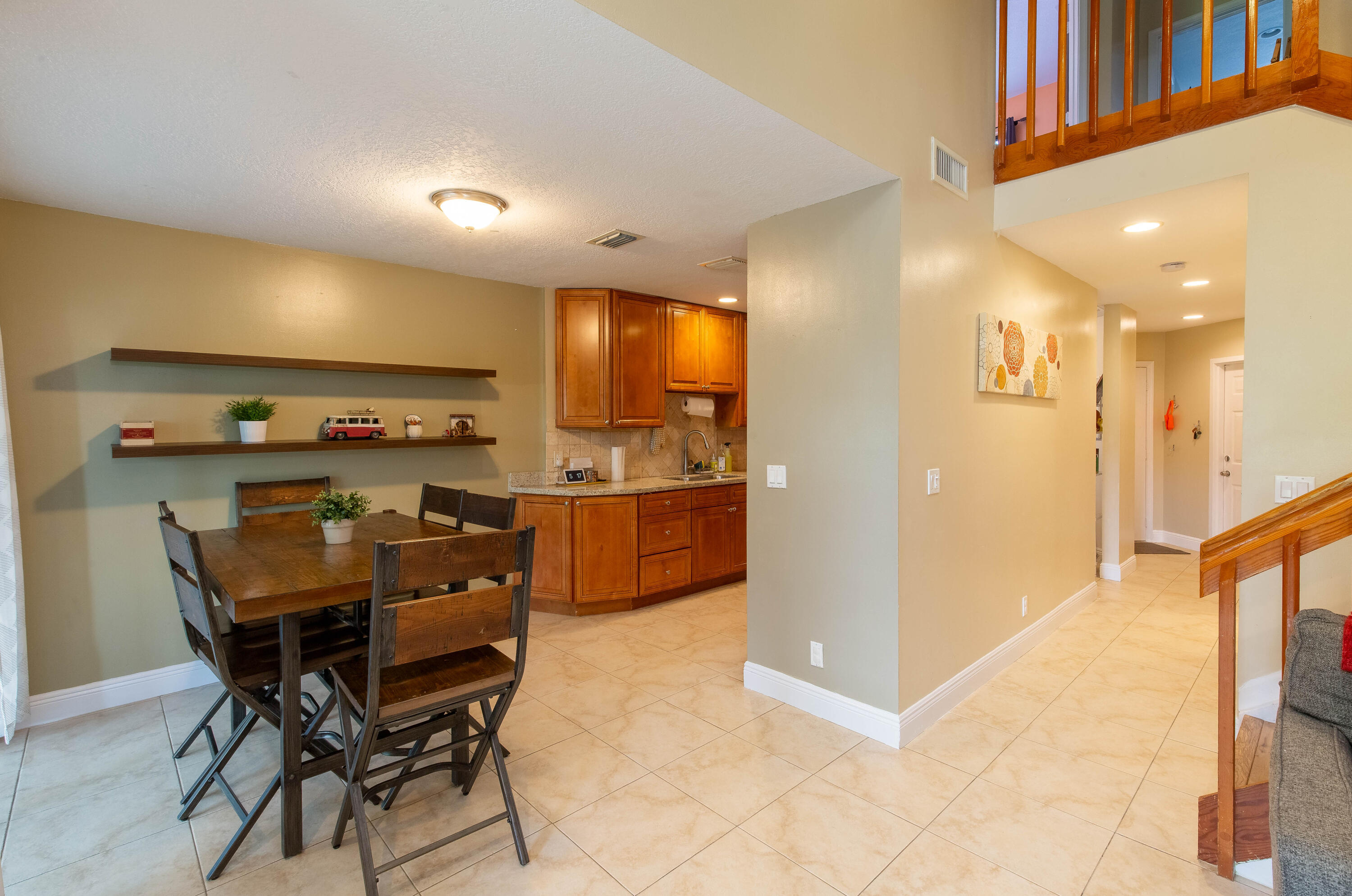 1599 Woodbridge Lakes Circle