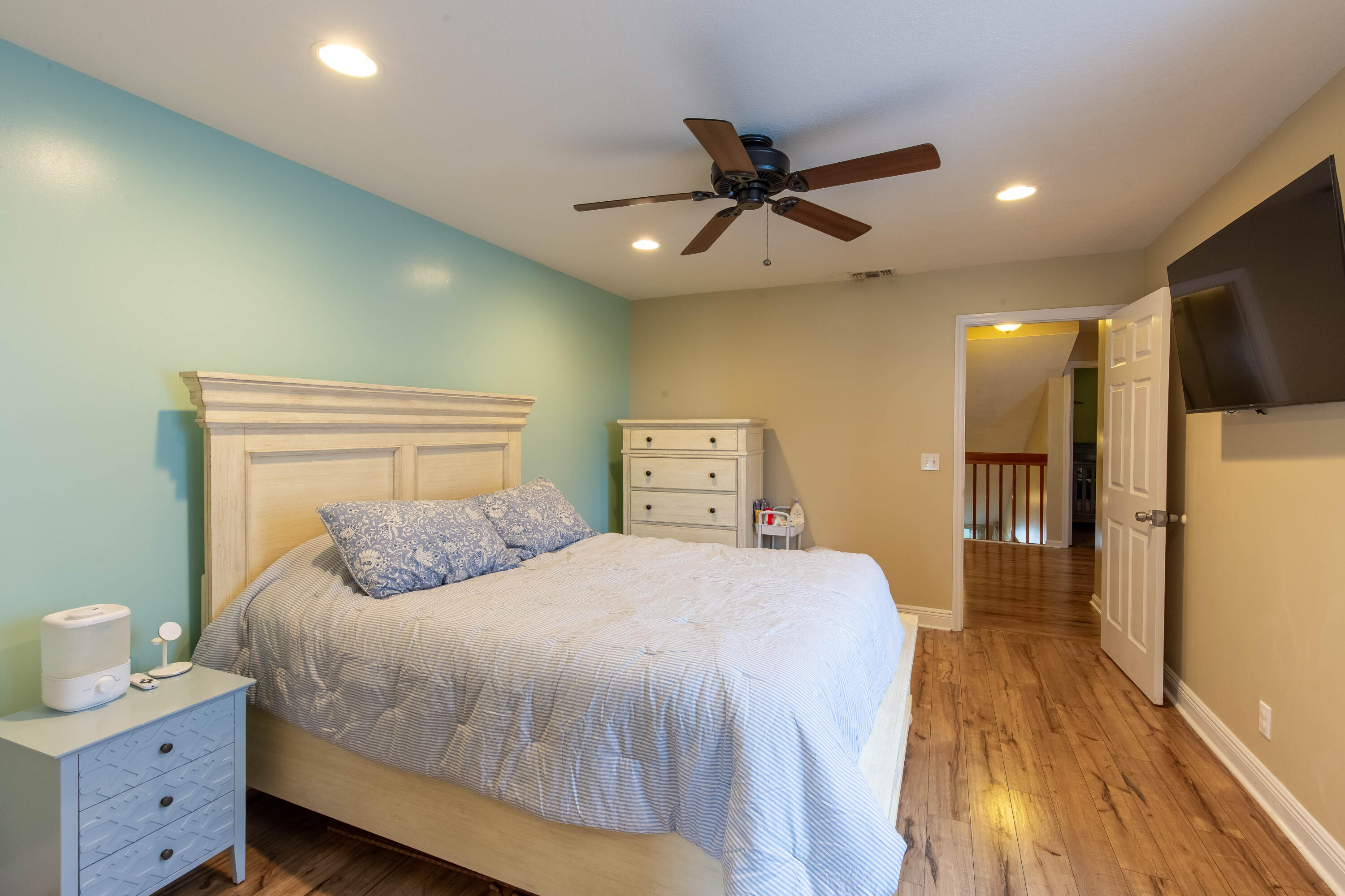 1599 Woodbridge Lakes Circle