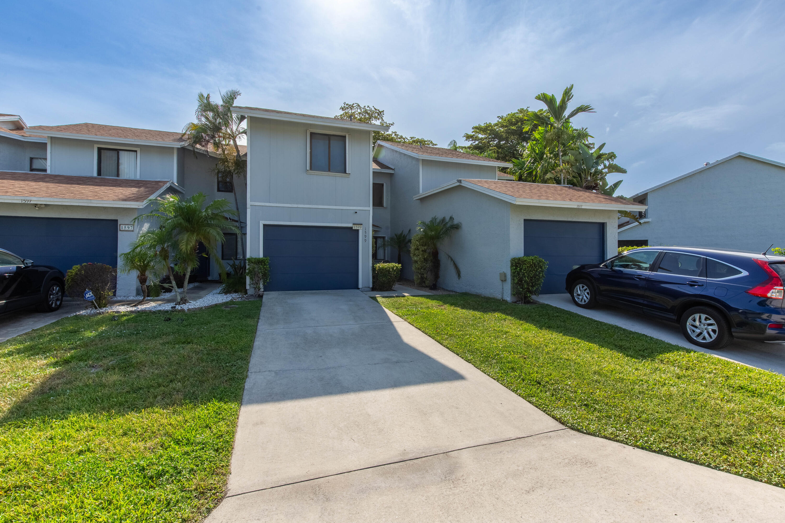 1599 Woodbridge Lakes Circle