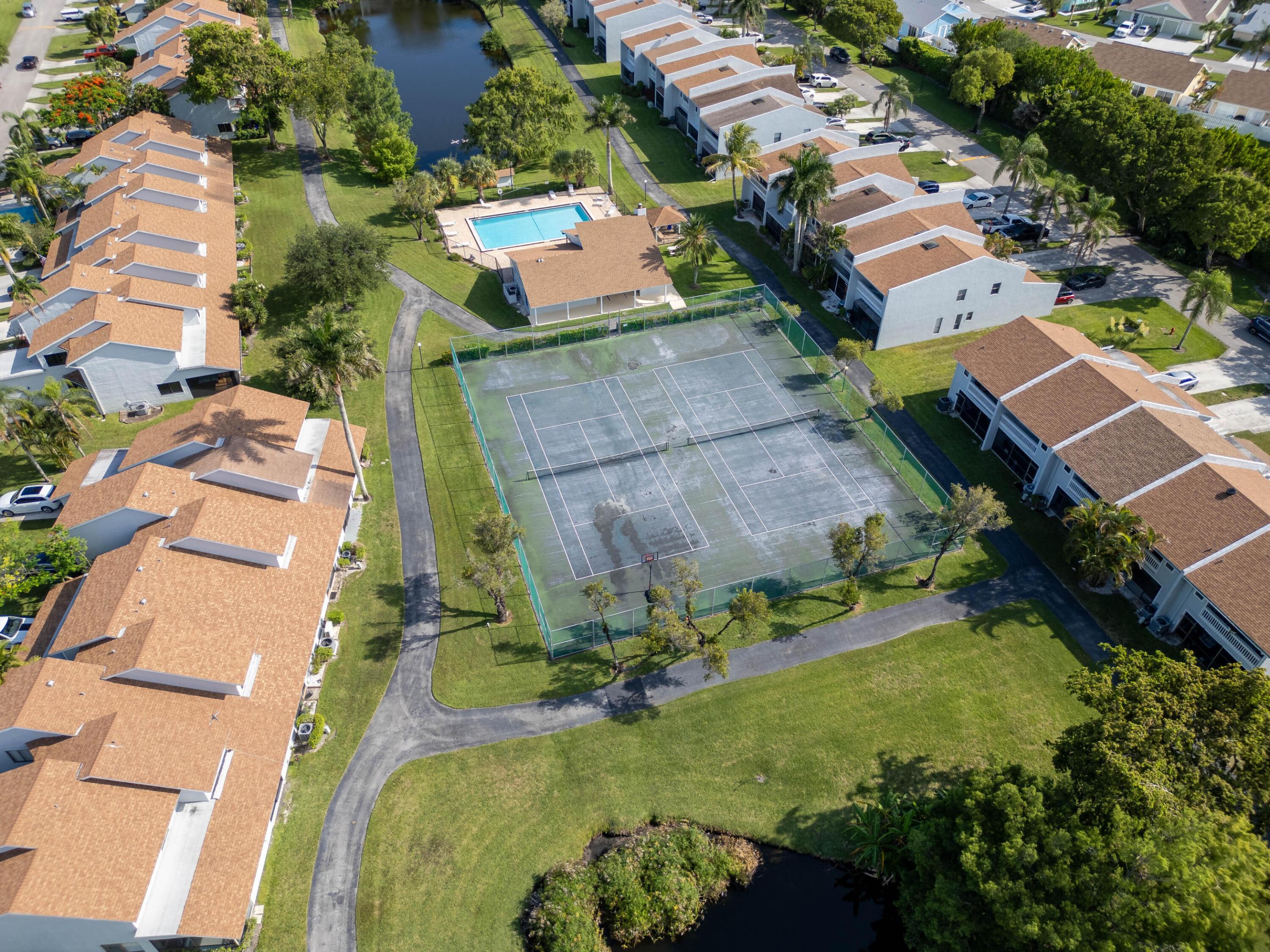 1599 Woodbridge Lakes Circle