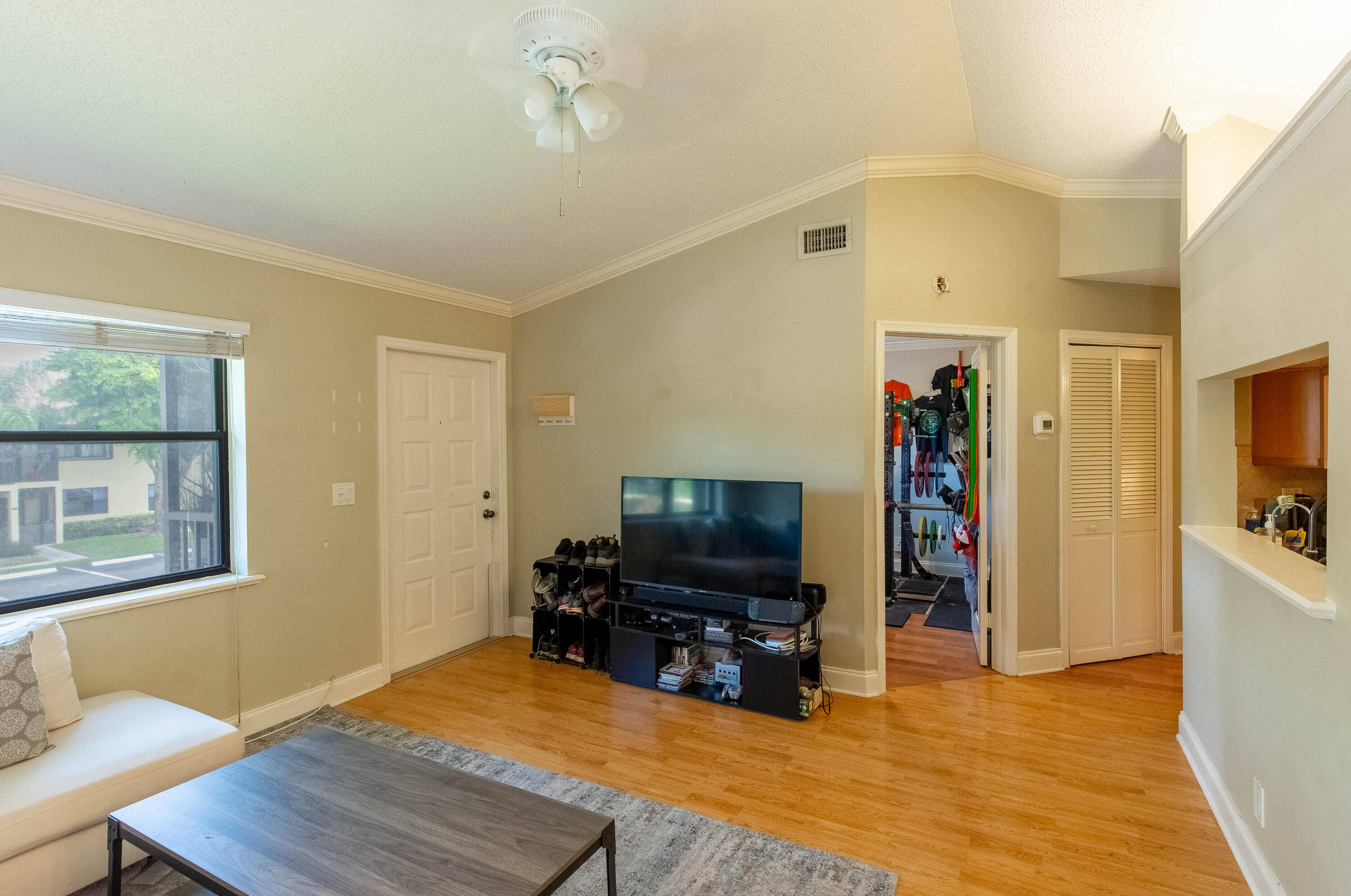 4703 Lucerne Lakes Boulevard E 204