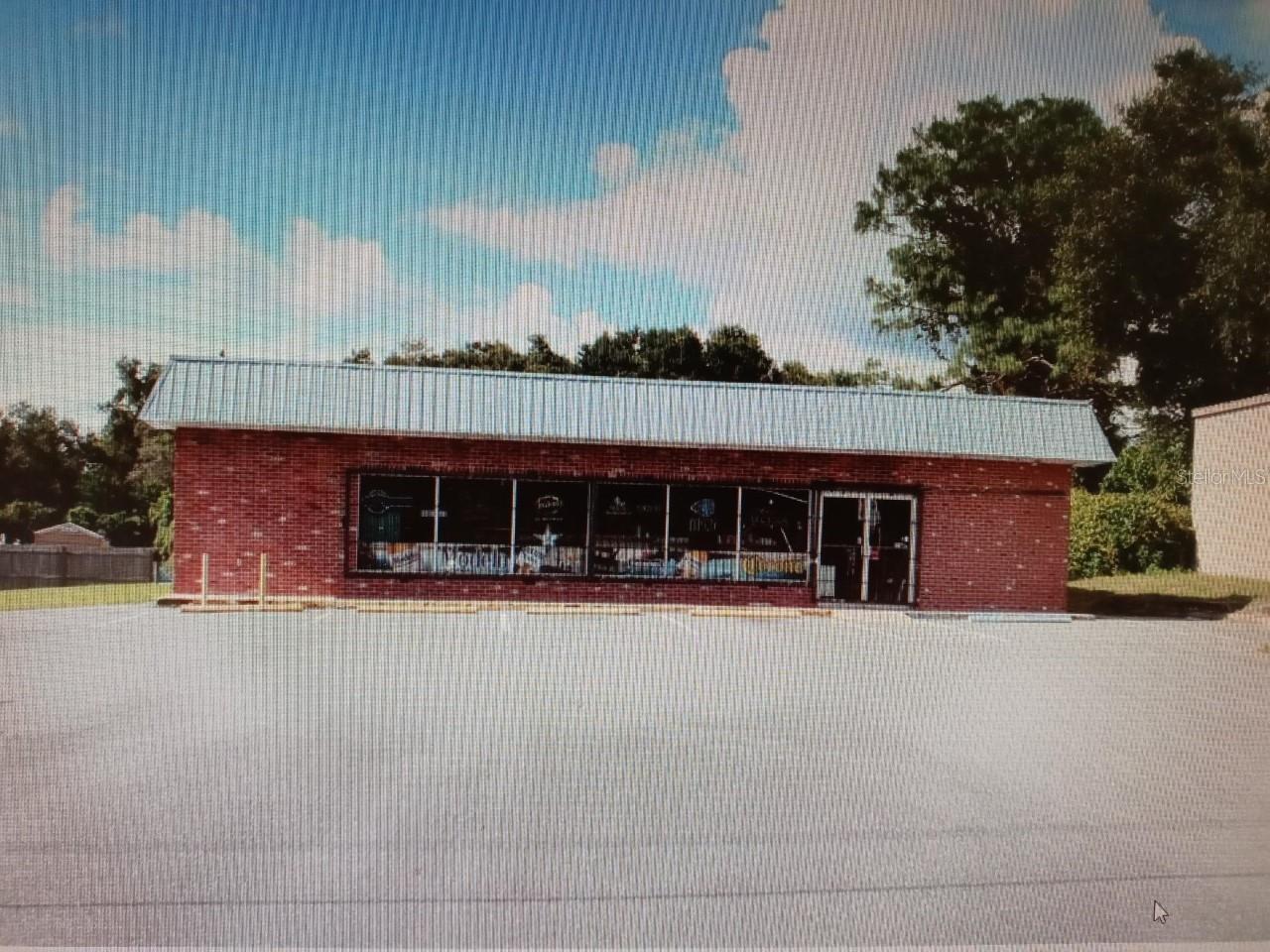 6011 E TURNER CAMP RD