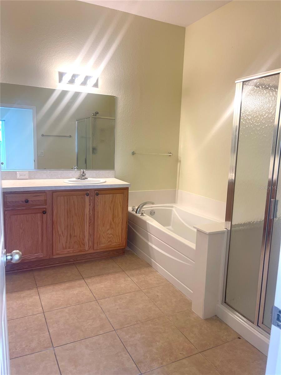 4052 SW 50TH RD