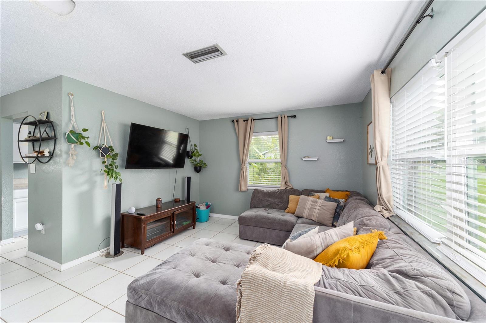 1879 NE 29TH STREET