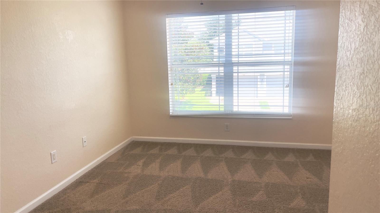 4555 SW 52ND CIR #104