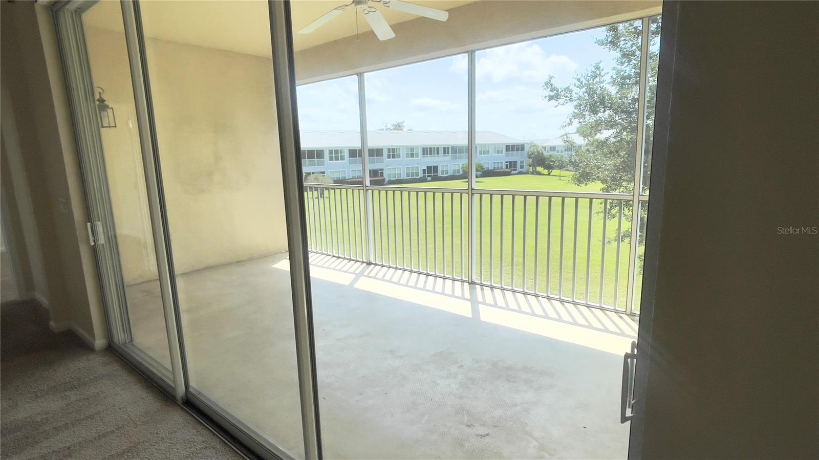 4555 SW 52ND CIR #104