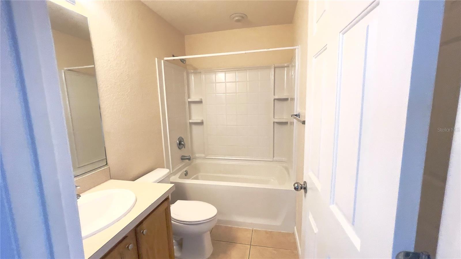 4555 SW 52ND CIR #104