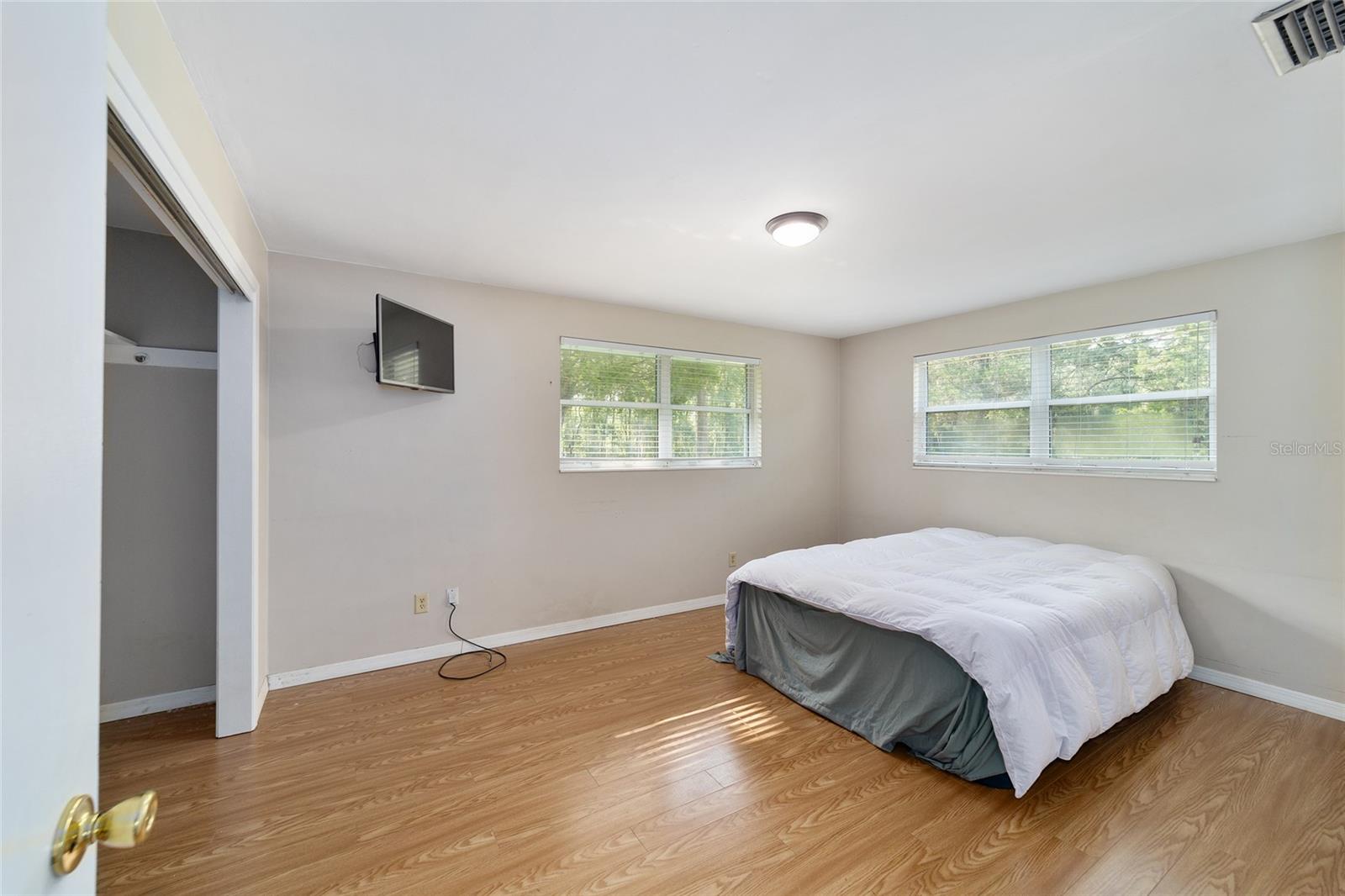 480 NW 100TH AVE