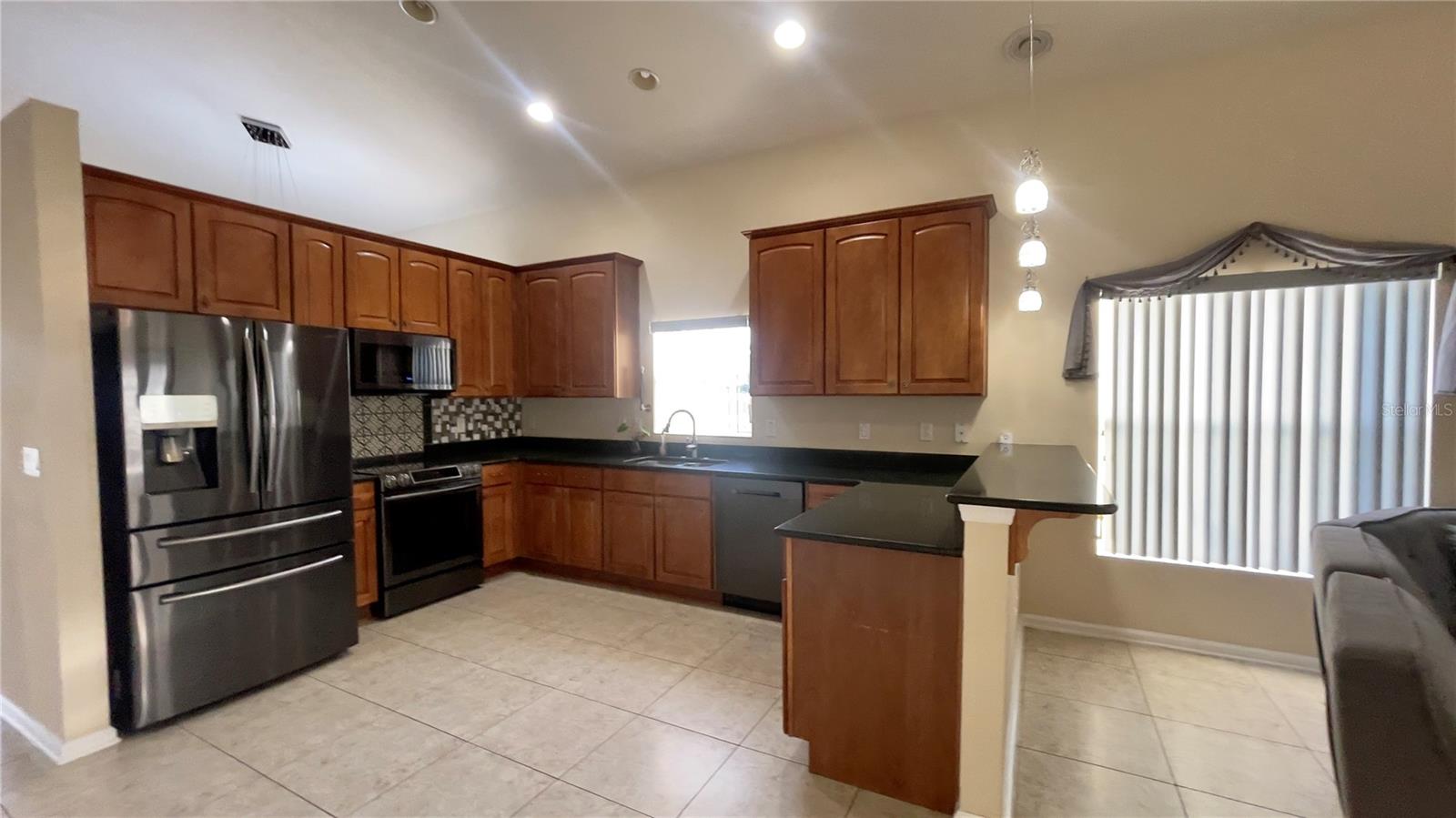 5438 SW 49TH AVE