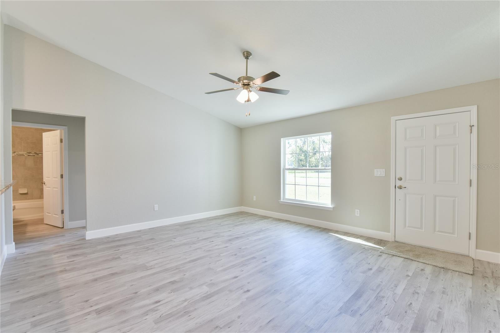 698 MARION OAKS TRL