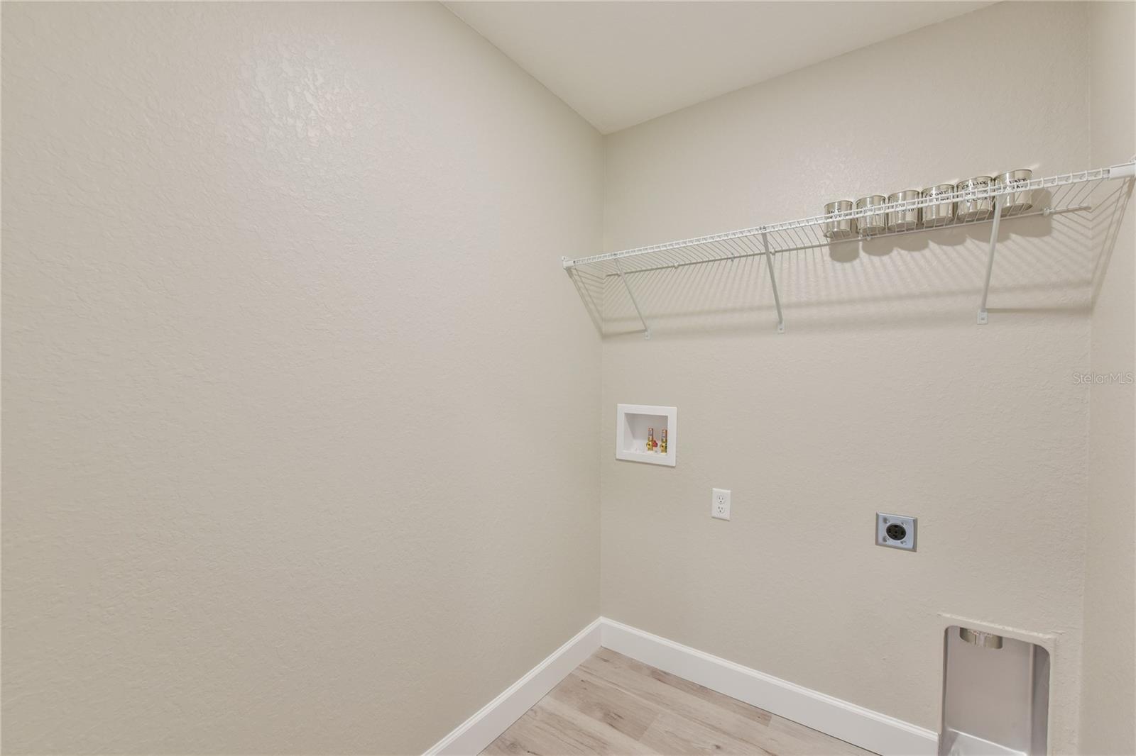 698 MARION OAKS TRL