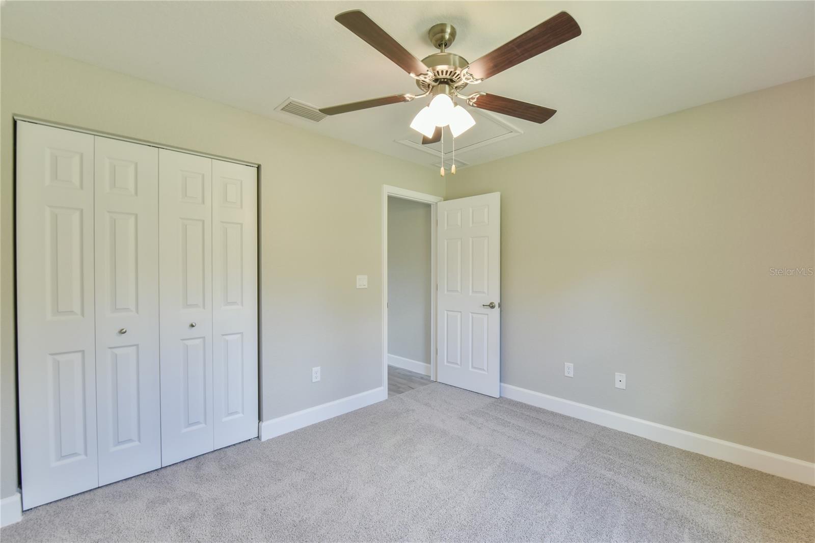 698 MARION OAKS TRL