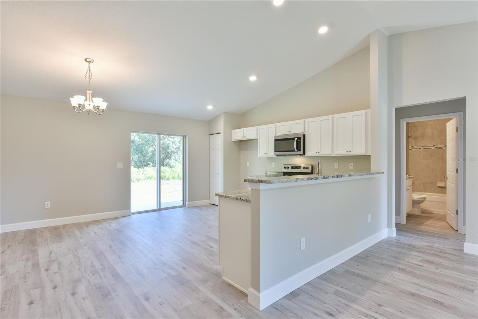 698 MARION OAKS TRL
