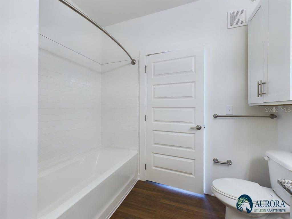 2150 NW 21ST AVE #810