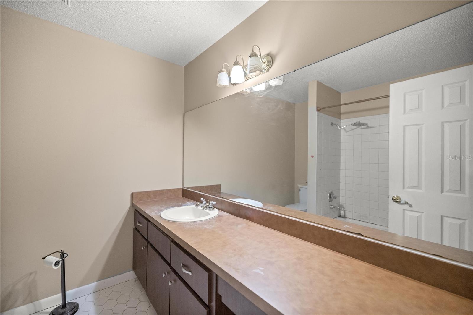 408 SE 51ST AVE