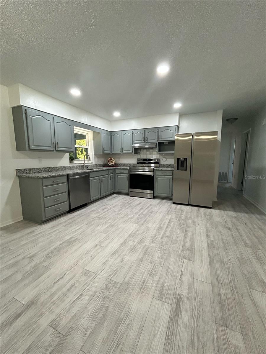 2101 NE 50TH PL